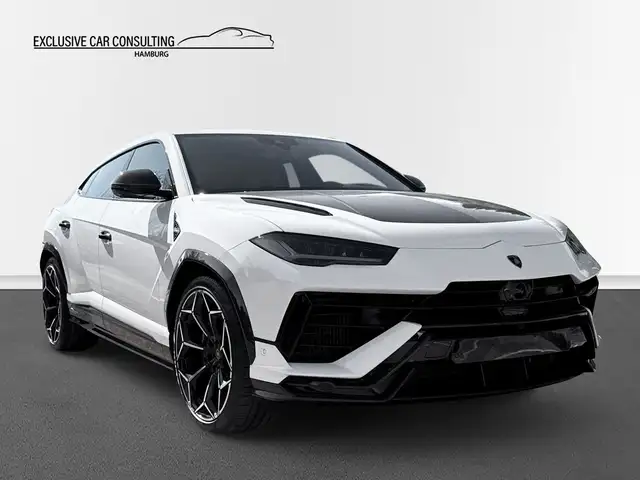 2025 Lamborghini Urus in White for sale