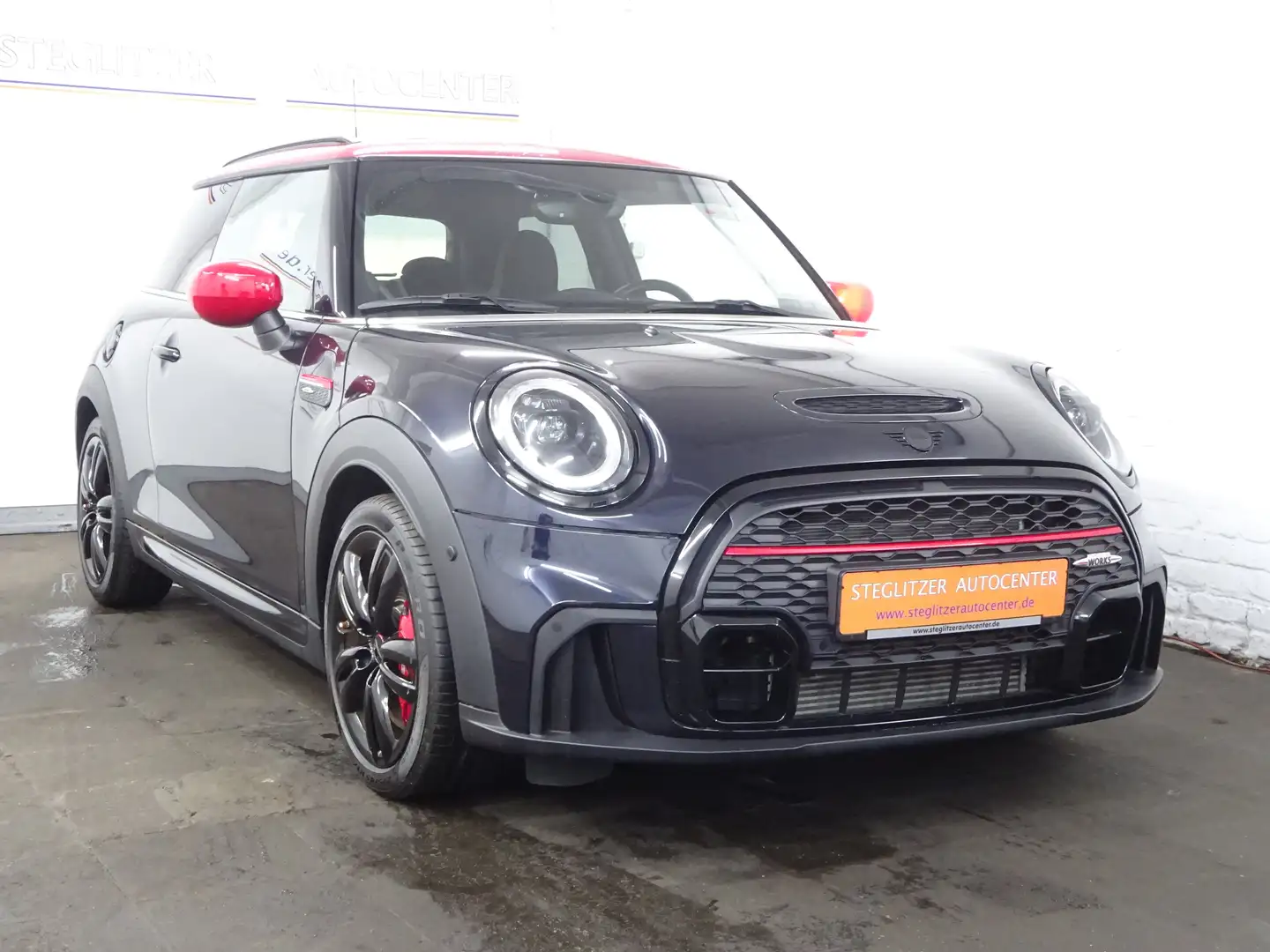MINI John Cooper Works Trim Aut./Pano/KEY/H&K/LED/PDC/CarPlay/Ambiente Чорний - 2