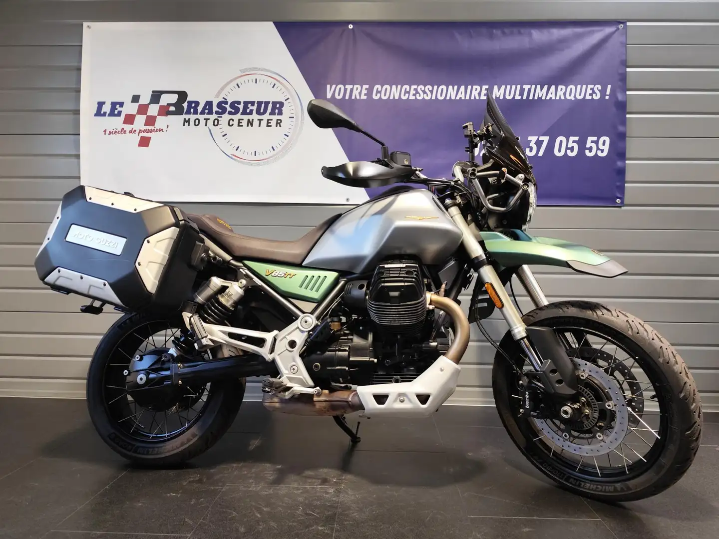 Moto Guzzi V 85 TT - 1