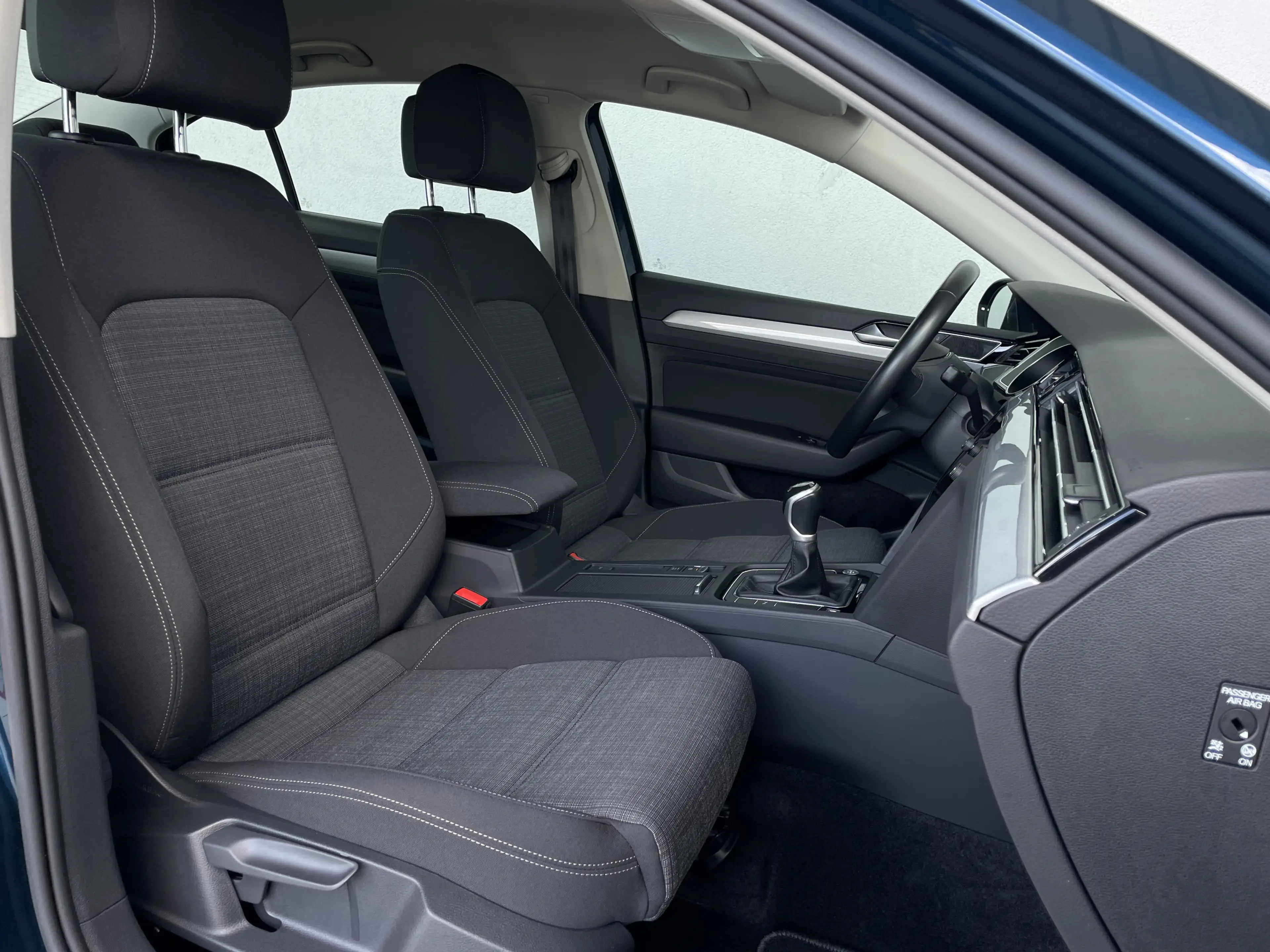 Volkswagen Passat 1.5 TSI 150PS*LIM.*BUSINESS*LED*CARPLAY* — photo 13
