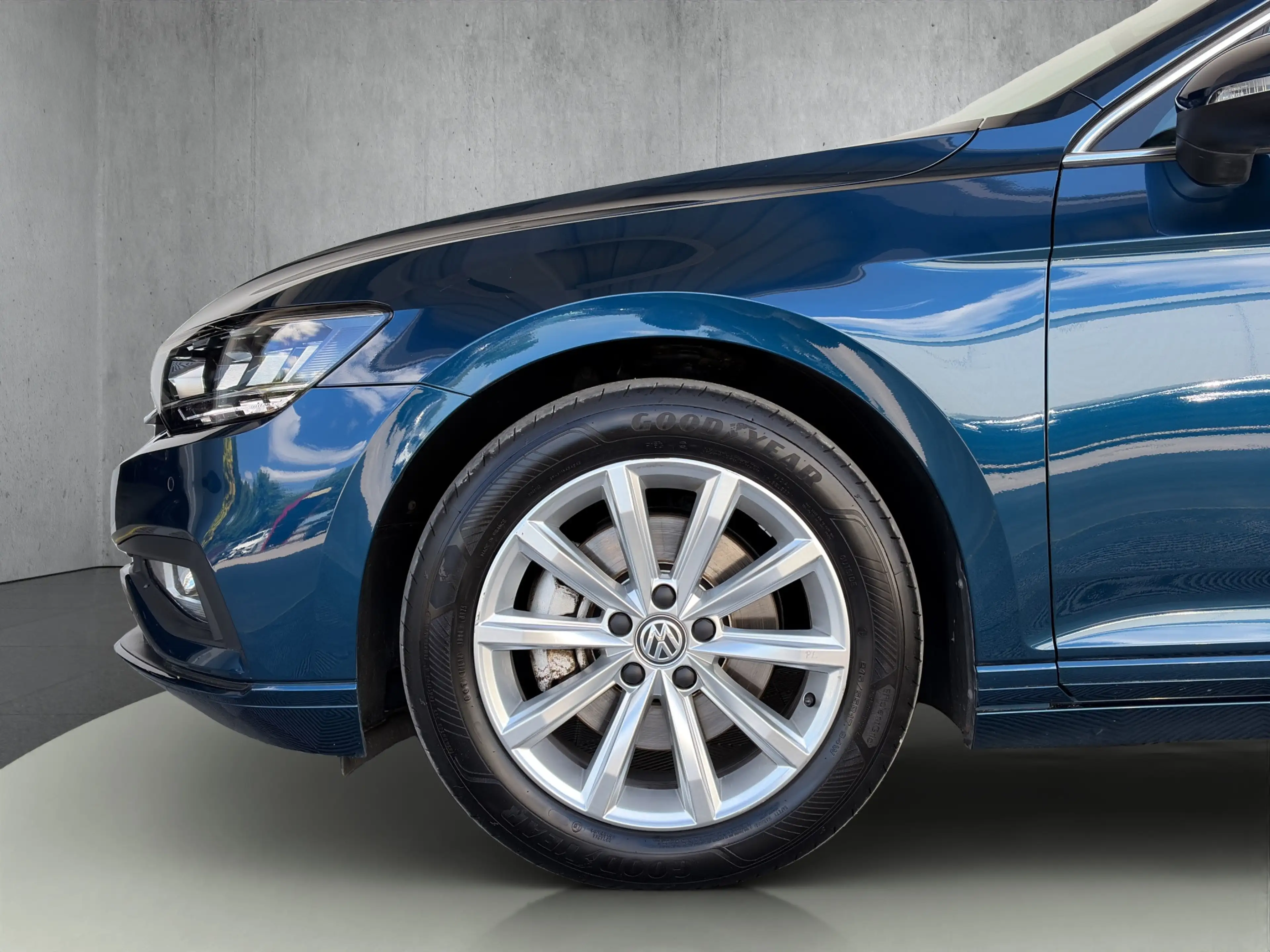 Volkswagen Passat 1.5 TSI 150PS*LIM.*BUSINESS*LED*CARPLAY* — photo 6