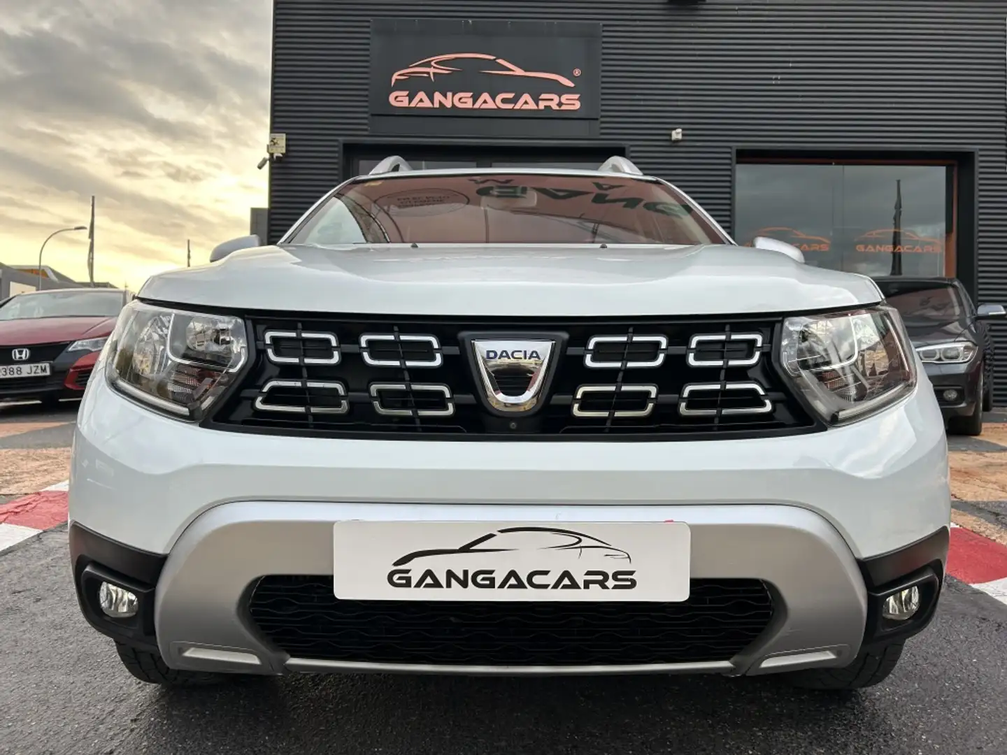 Dacia Duster 1.5dCi Prestige 4x2 EDC 80kW Blanc - 1