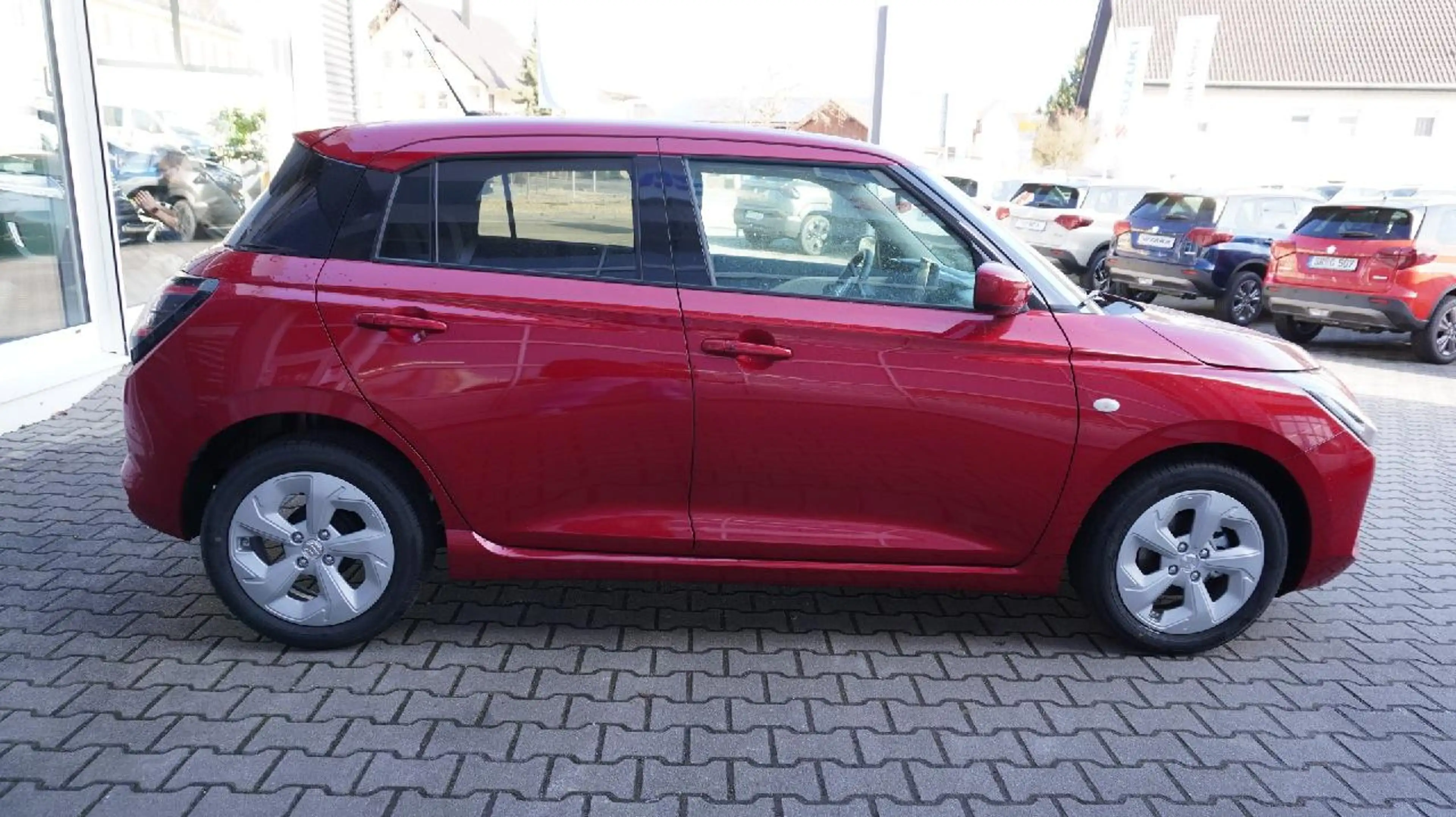 Suzuki Swift 1.2 Dualjet Hybrid 61 kW Club/ Tageszulassung — photo 9