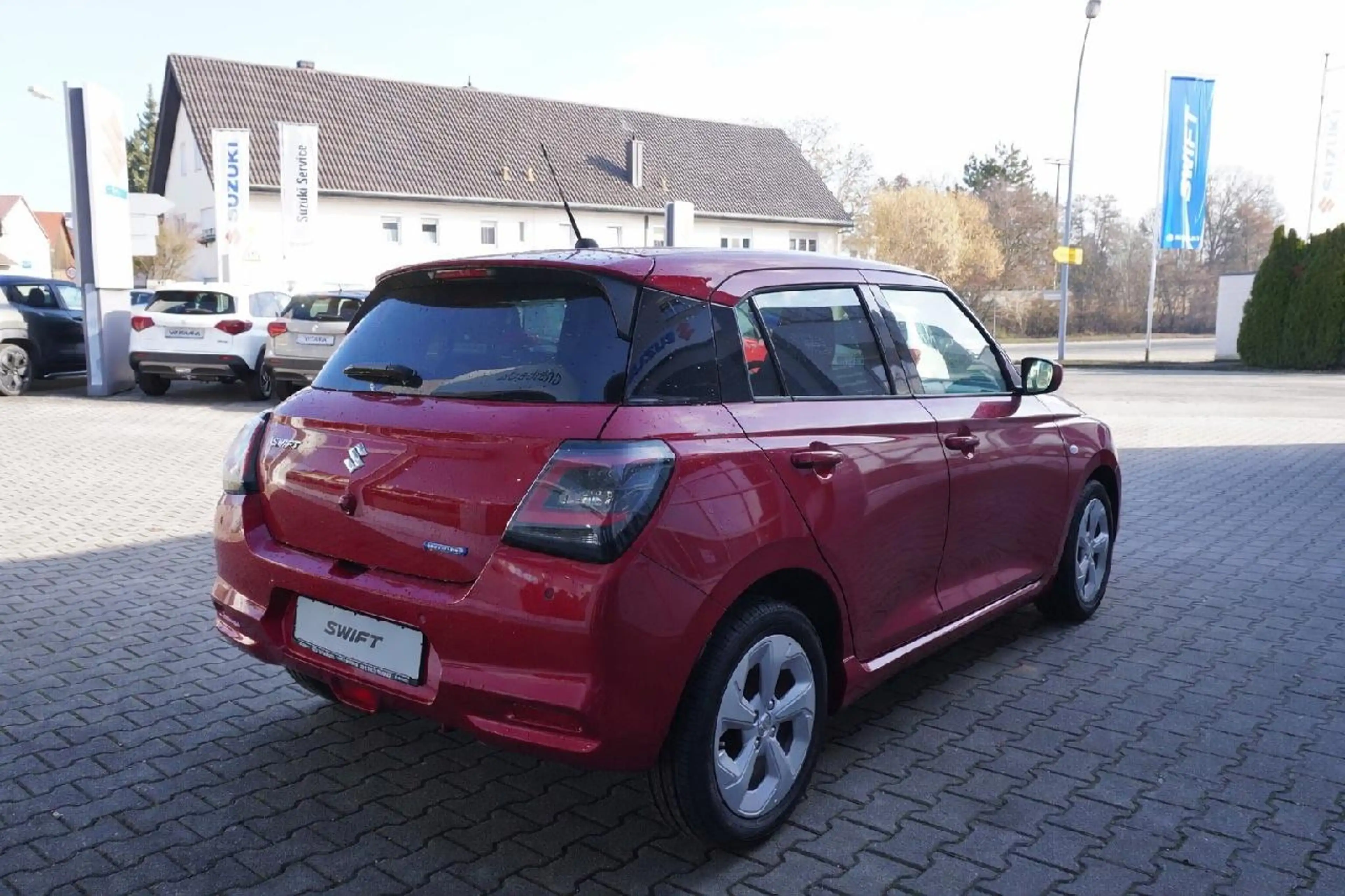 Suzuki Swift 1.2 Dualjet Hybrid 61 kW Club/ Tageszulassung — photo 4
