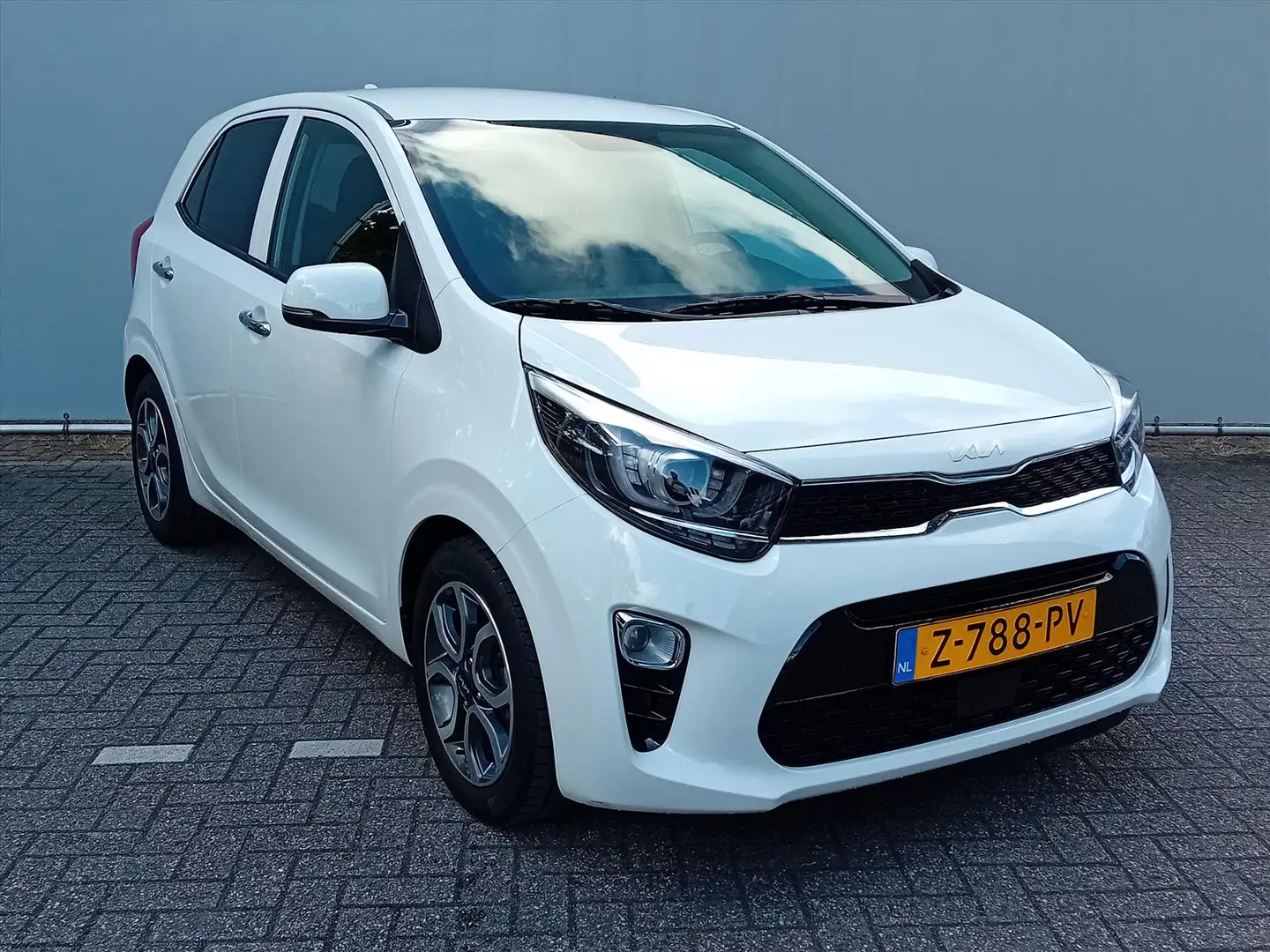Kia Picanto 1.0 DPi 67pk 5-zits DynamicPlusLine Zilver - 2