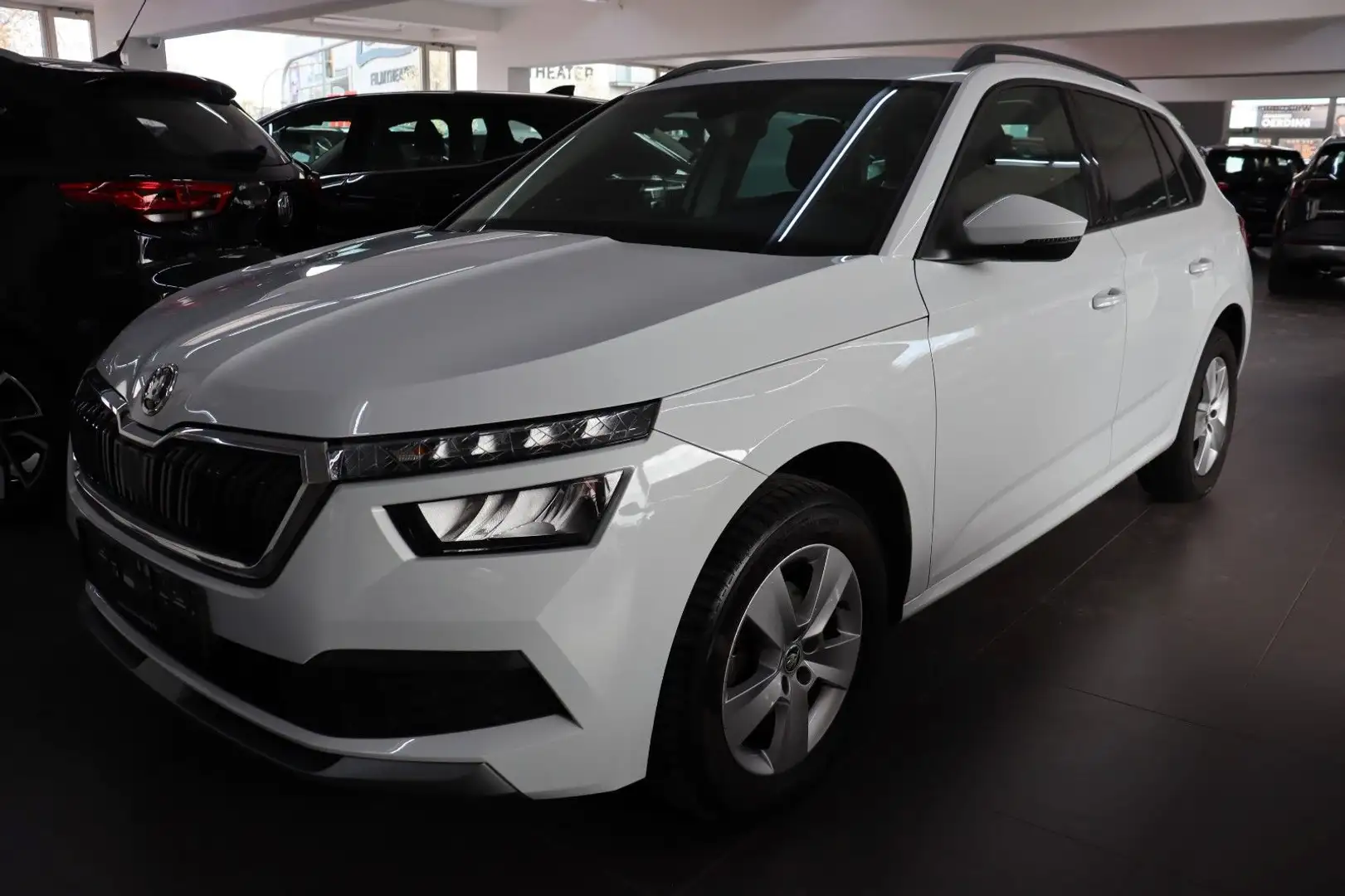 Skoda Kamiq 1.0 Ambition Carplay/Android SHZ PDC AHK Blanco - 1