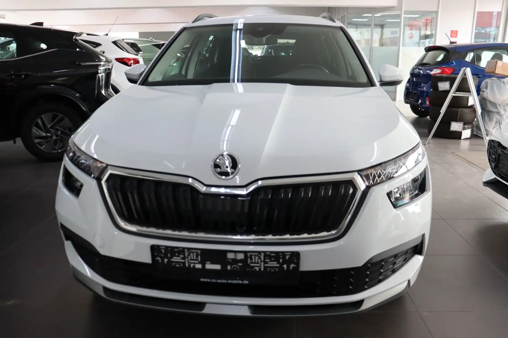 Skoda Kamiq 1.0 Ambition Carplay/Android SHZ PDC AHK Blanco - 2