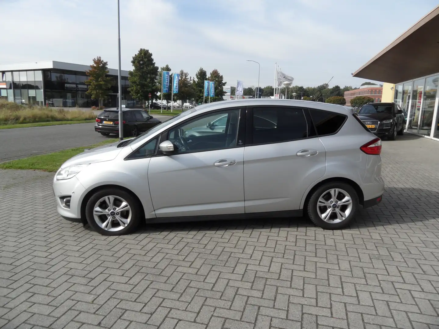 Ford C-Max 1.0 Trend Grijs - 2