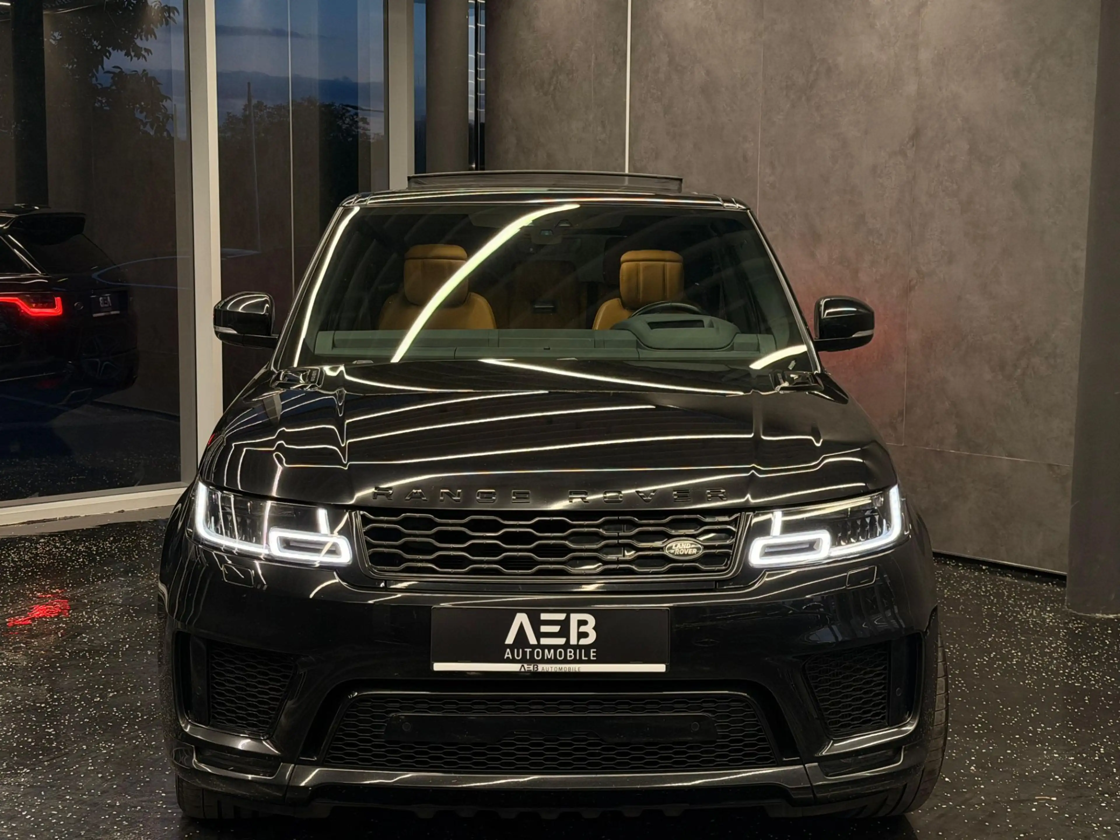 Land Rover Range Rover Sport P400e Hybrid — photo 3
