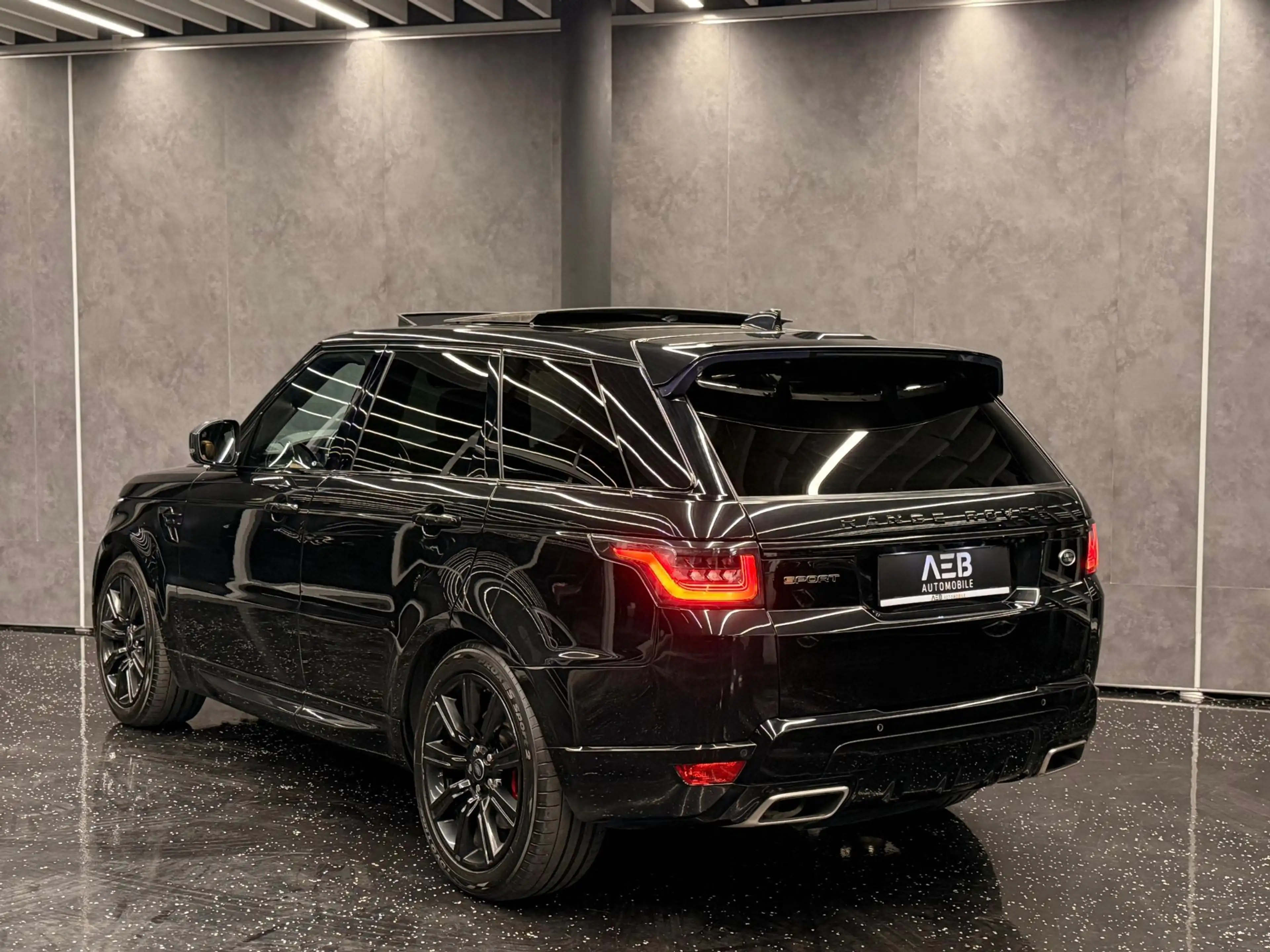Land Rover Range Rover Sport P400e Hybrid — photo 8