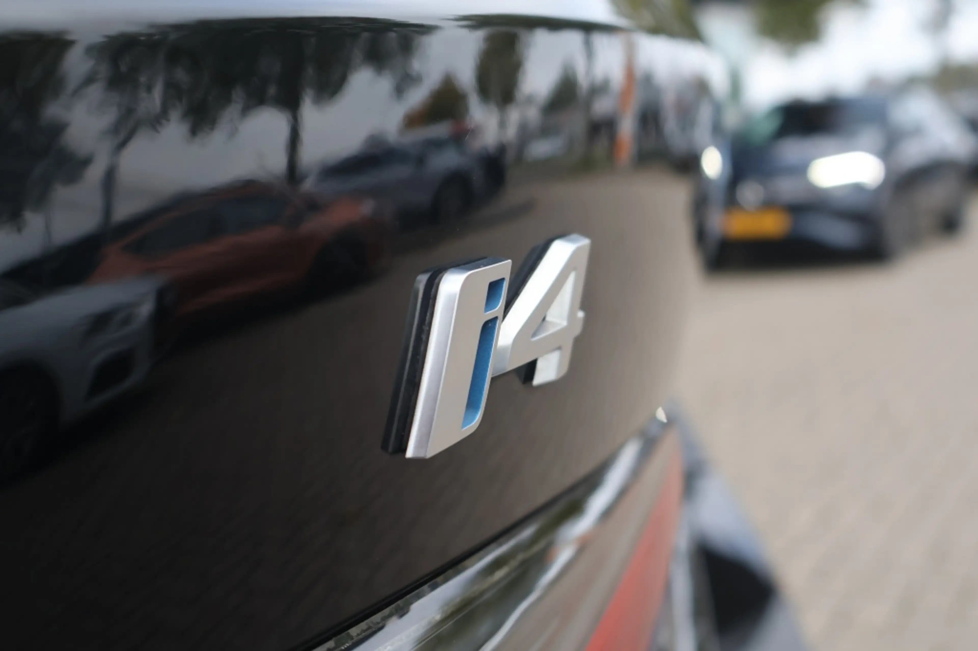 BMW i4 (G26) BEV eDrive40 340pk SoH 97% I Pano I Laser LE — photo 12