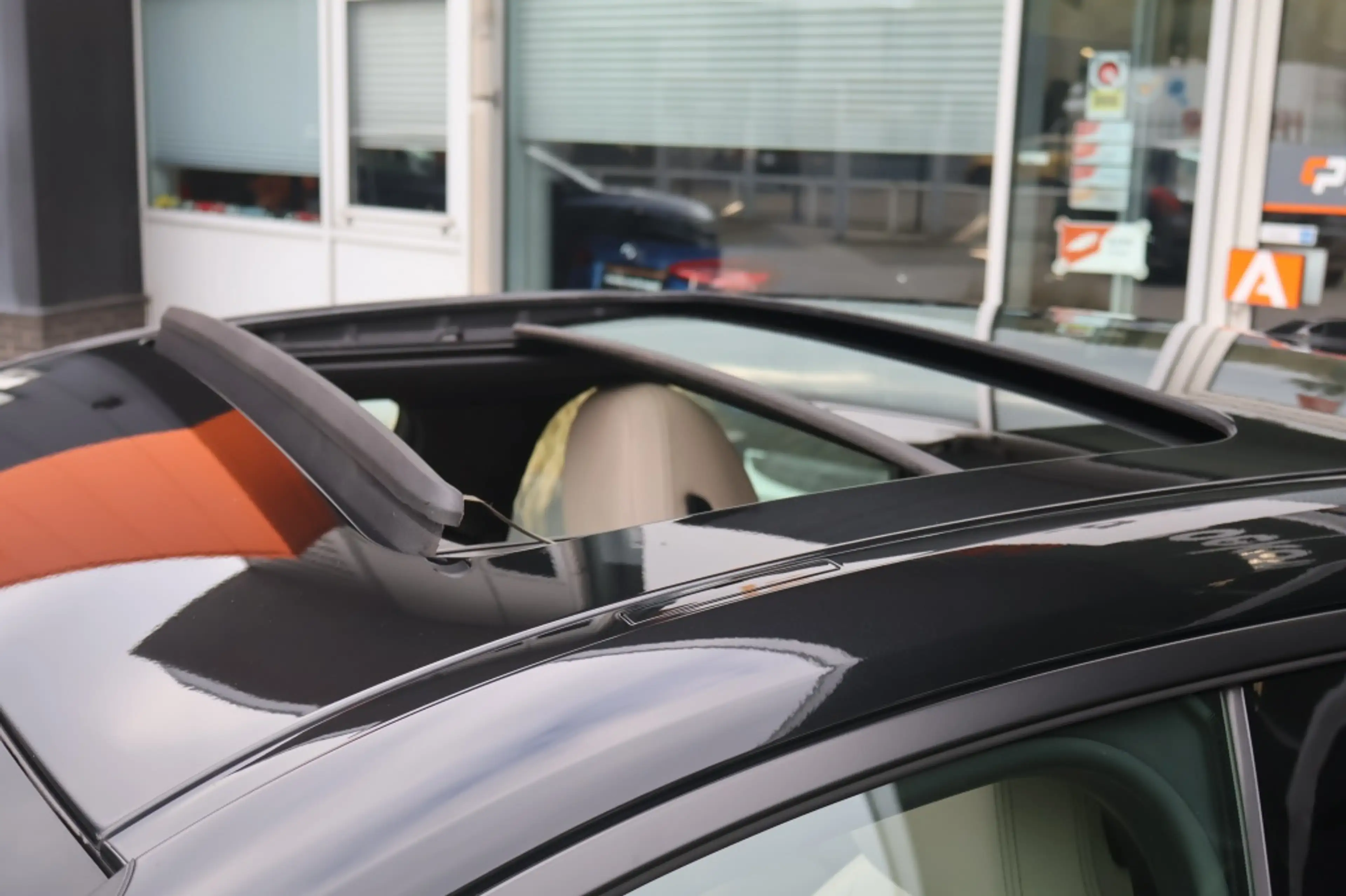 BMW i4 (G26) BEV eDrive40 340pk SoH 97% I Pano I Laser LE — photo 6