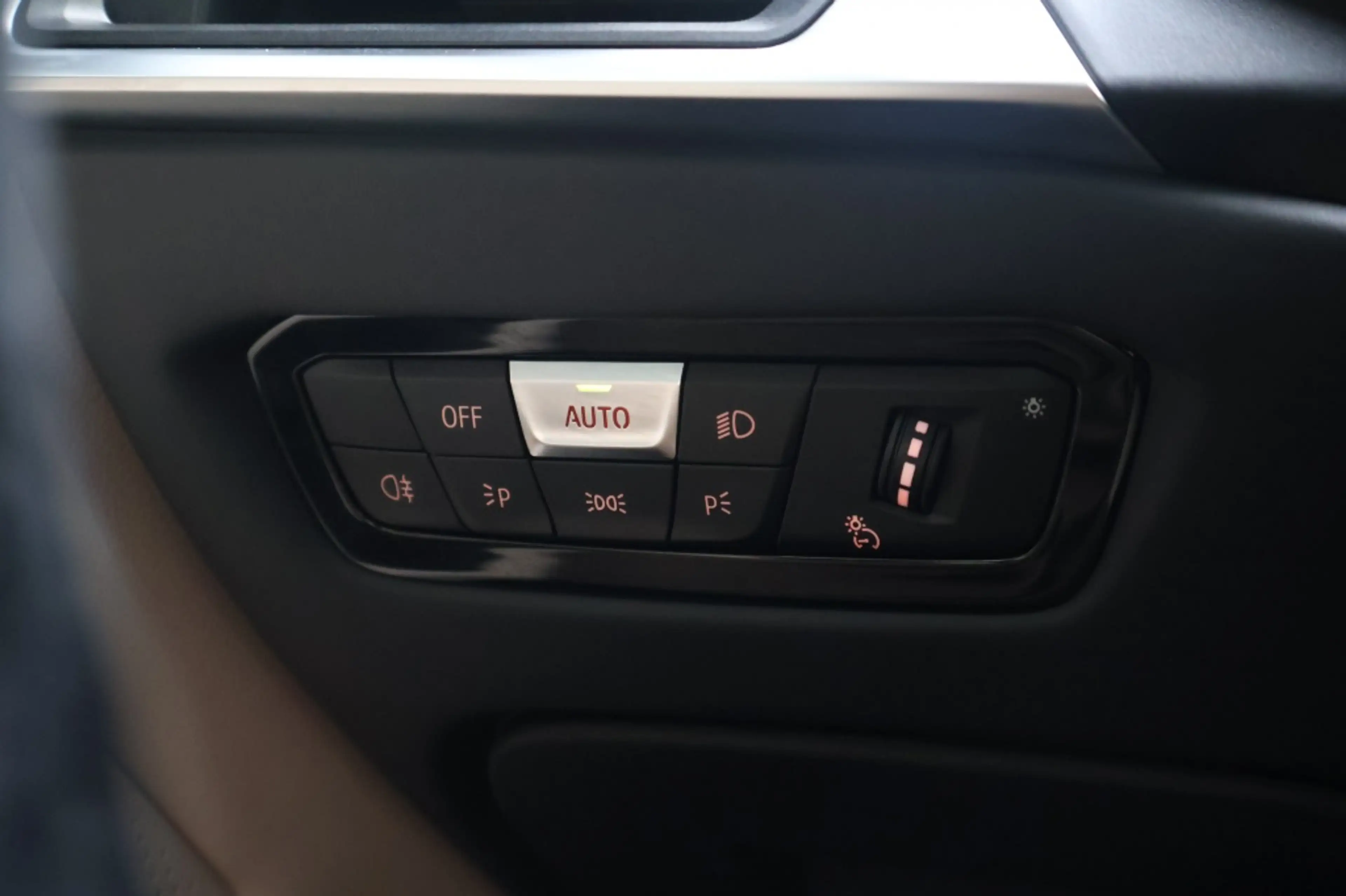 BMW i4 (G26) BEV eDrive40 340pk SoH 97% I Pano I Laser LE — photo 29