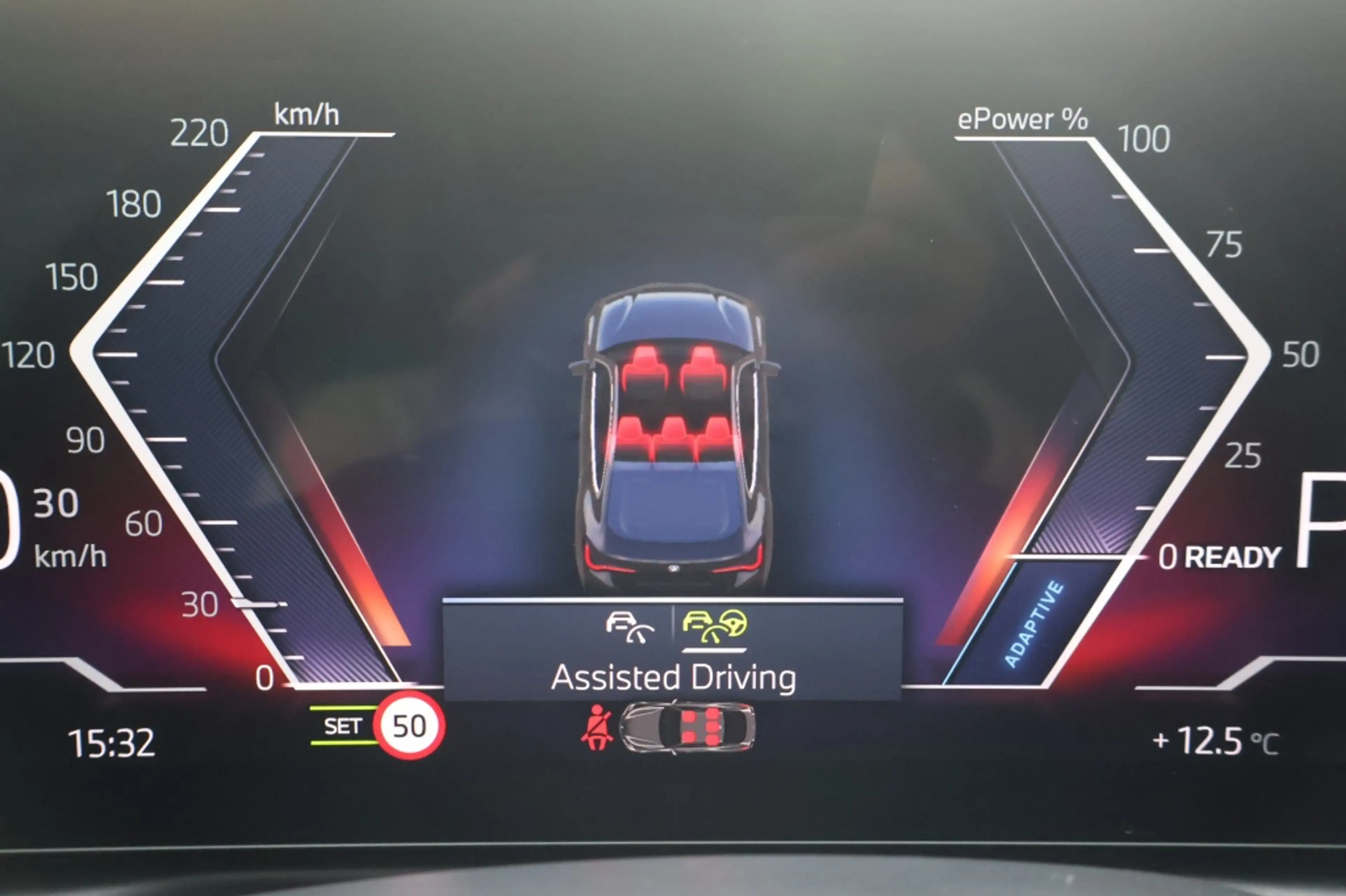 BMW i4 (G26) BEV eDrive40 340pk SoH 97% I Pano I Laser LE — photo 23