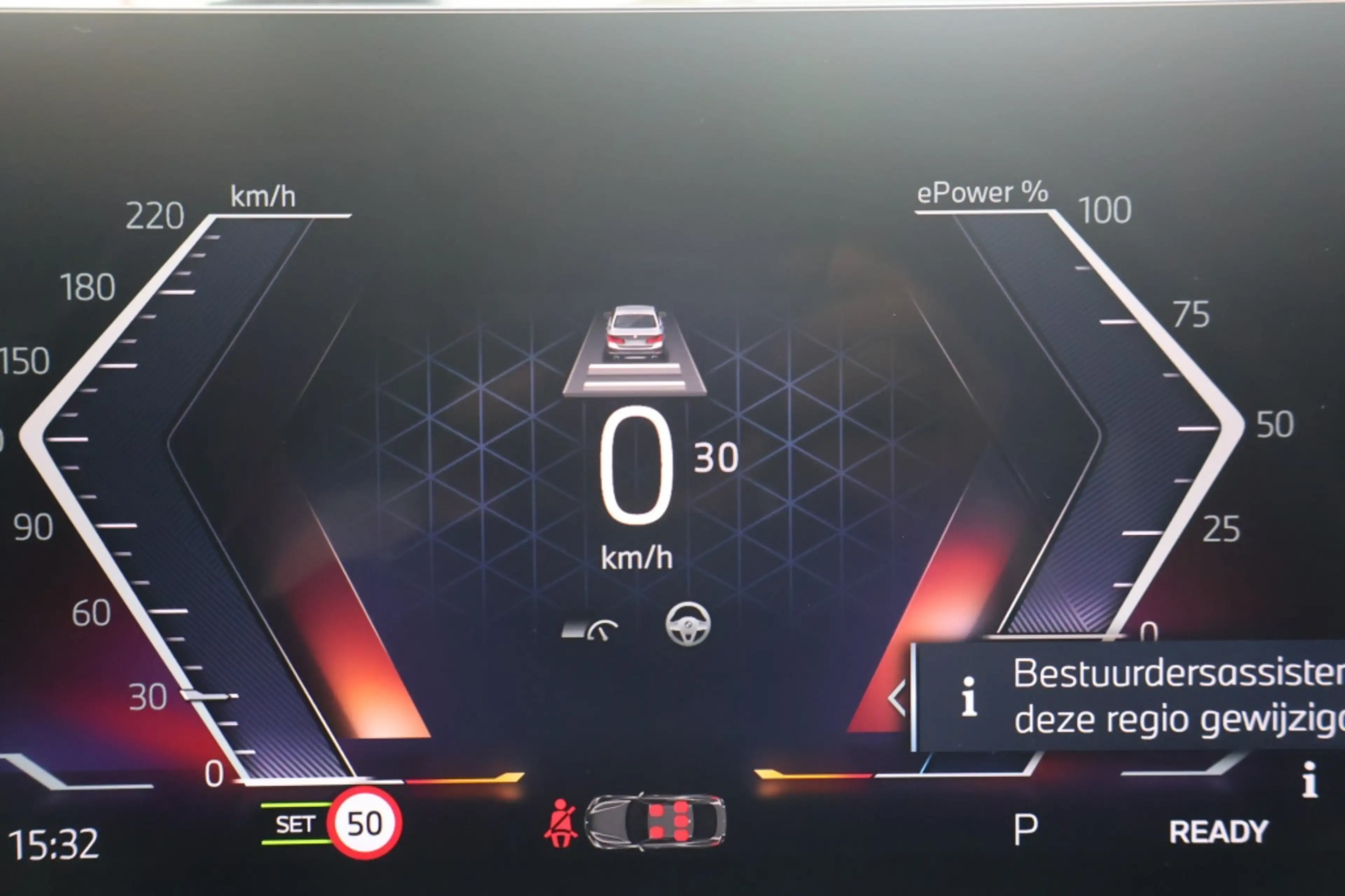 BMW i4 (G26) BEV eDrive40 340pk SoH 97% I Pano I Laser LE — photo 24