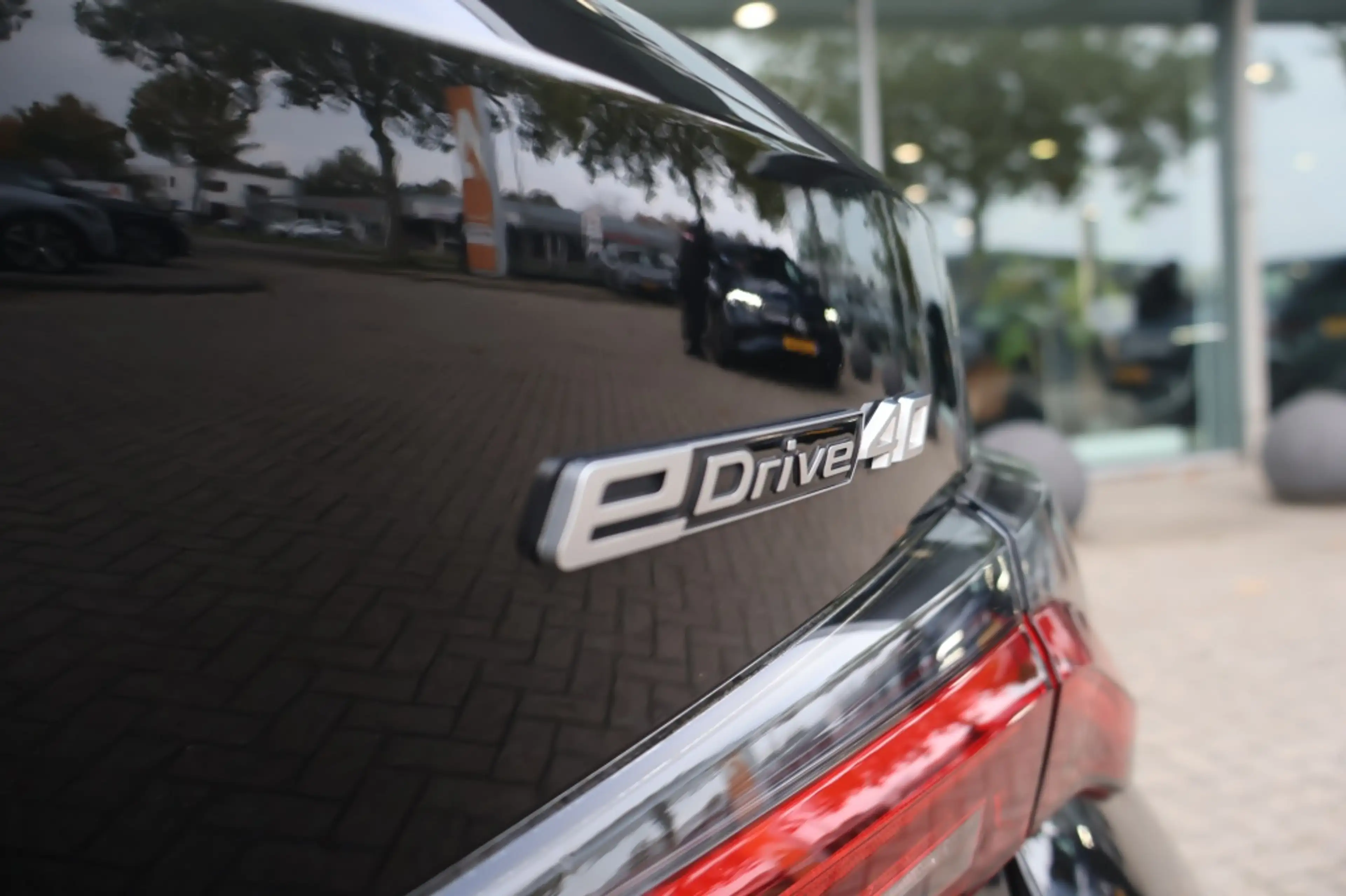 BMW i4 (G26) BEV eDrive40 340pk SoH 97% I Pano I Laser LE — photo 38
