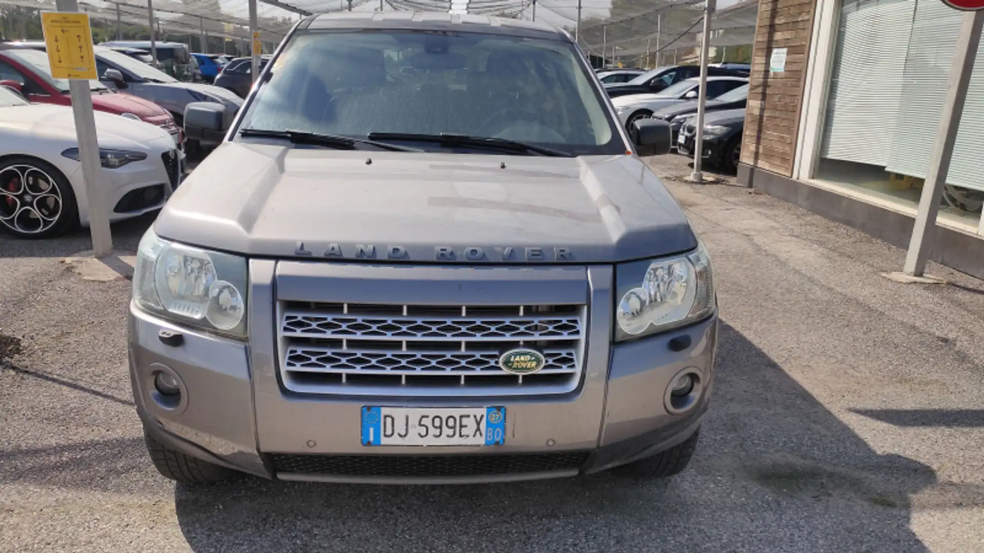 Land Rover Freelander 2.2 TD4 S.W. S Šedá - 2