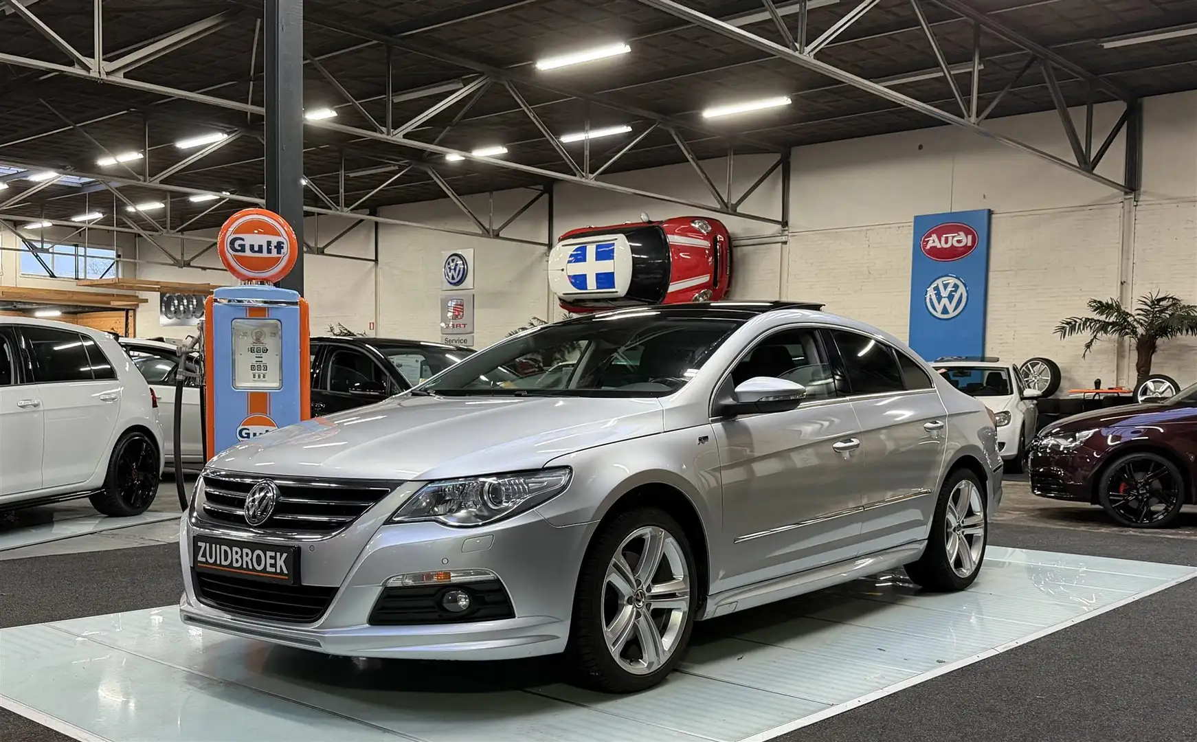 Volkswagen Passat CC 2.0 TSI DSG R-Line Vol opties! Navi! Cruise! Dak! Gris - 1