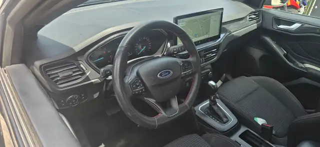 Ford Focus view 7