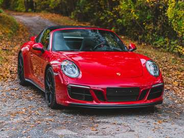 TARGA 4 GTS | 450 cv | PDK | Rouge Carmin | Bose
