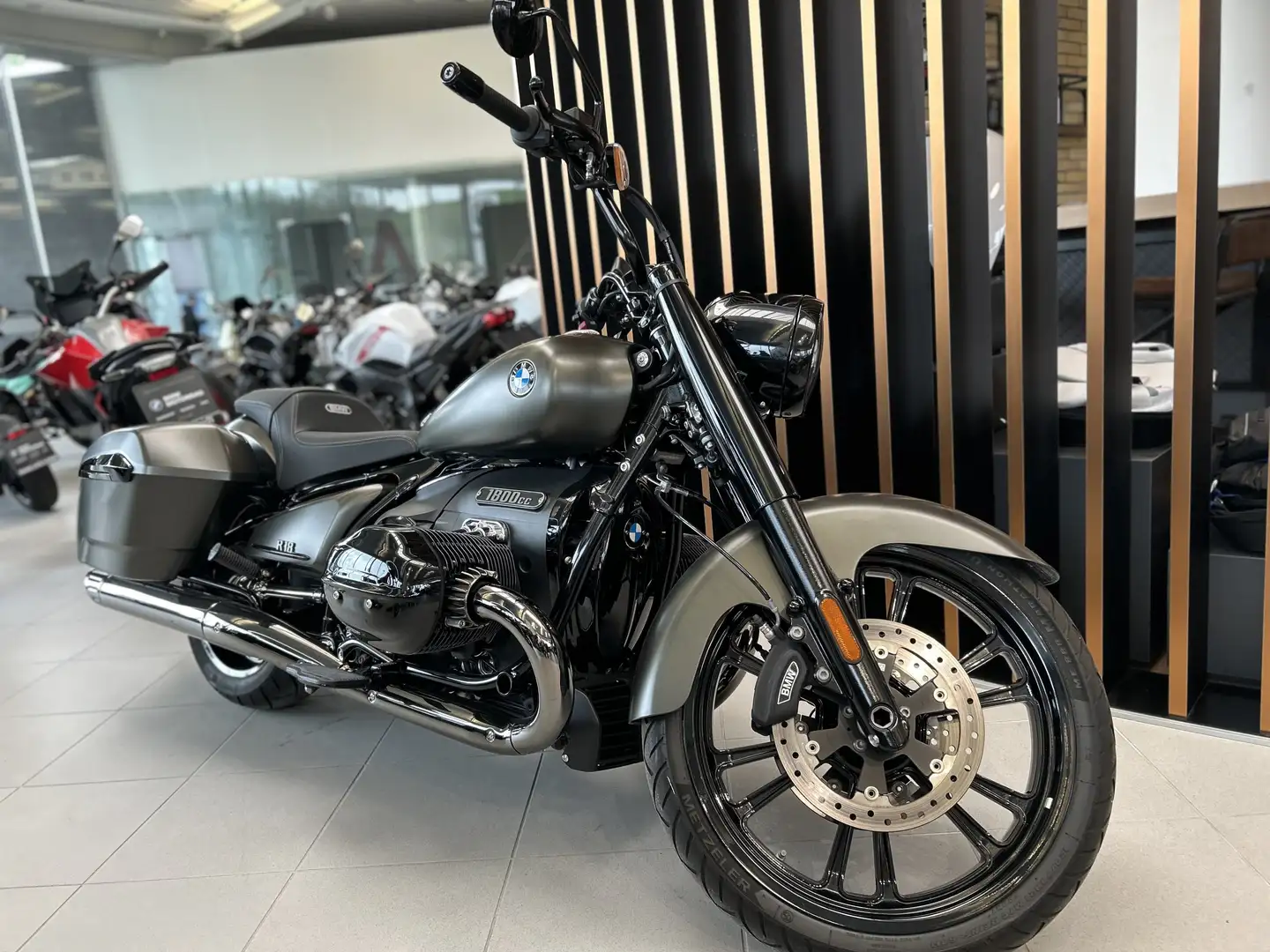 BMW R 18 Roctane Braun - 2
