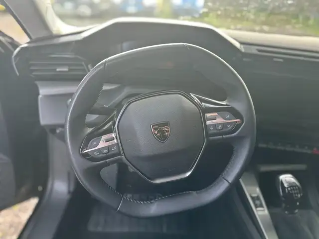 Peugeot 308 view 12