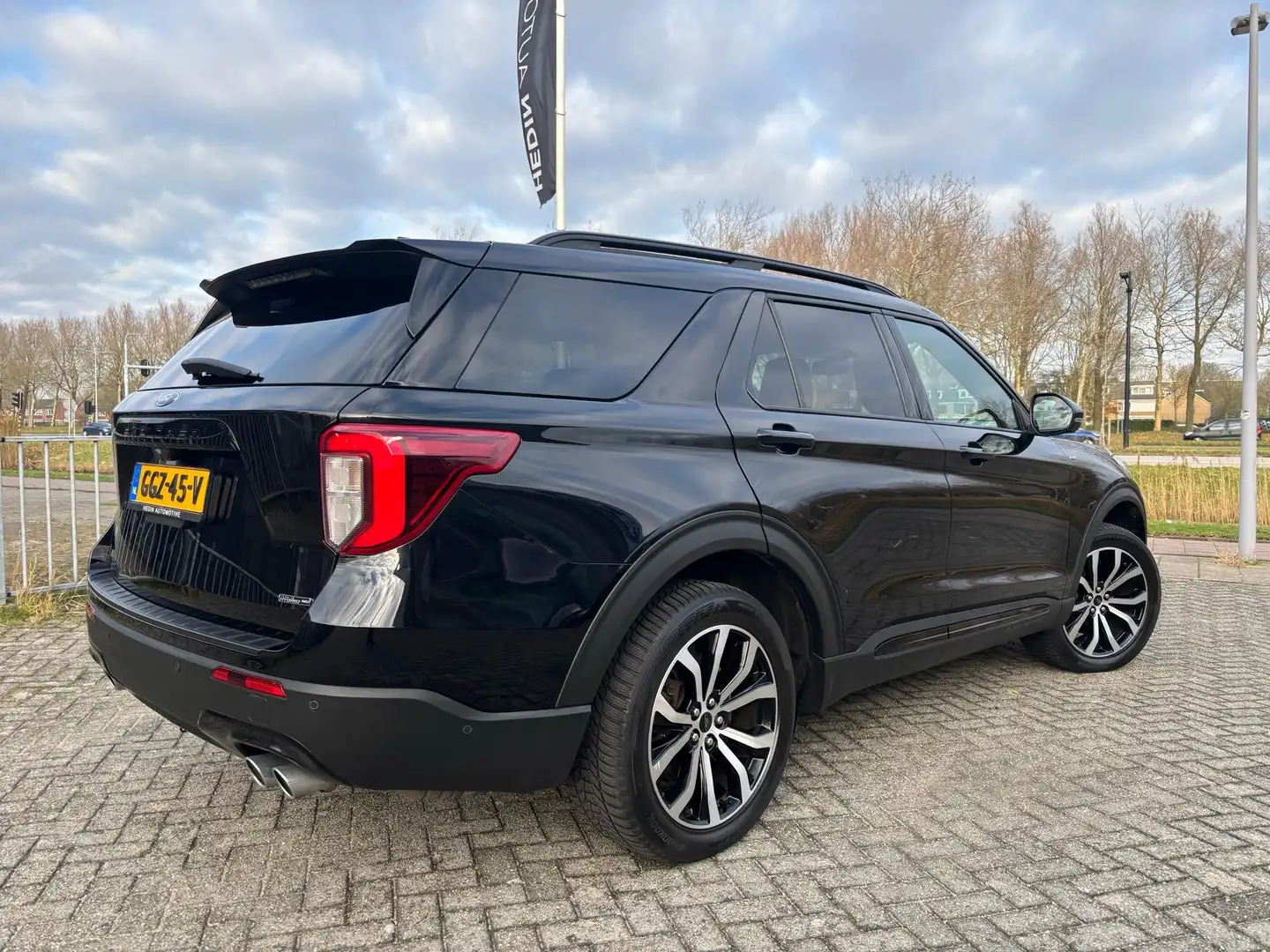 Ford Explorer 3.0 V6 EcoBoost 457PK PHEV ST-Line Automaat Zwart - 2