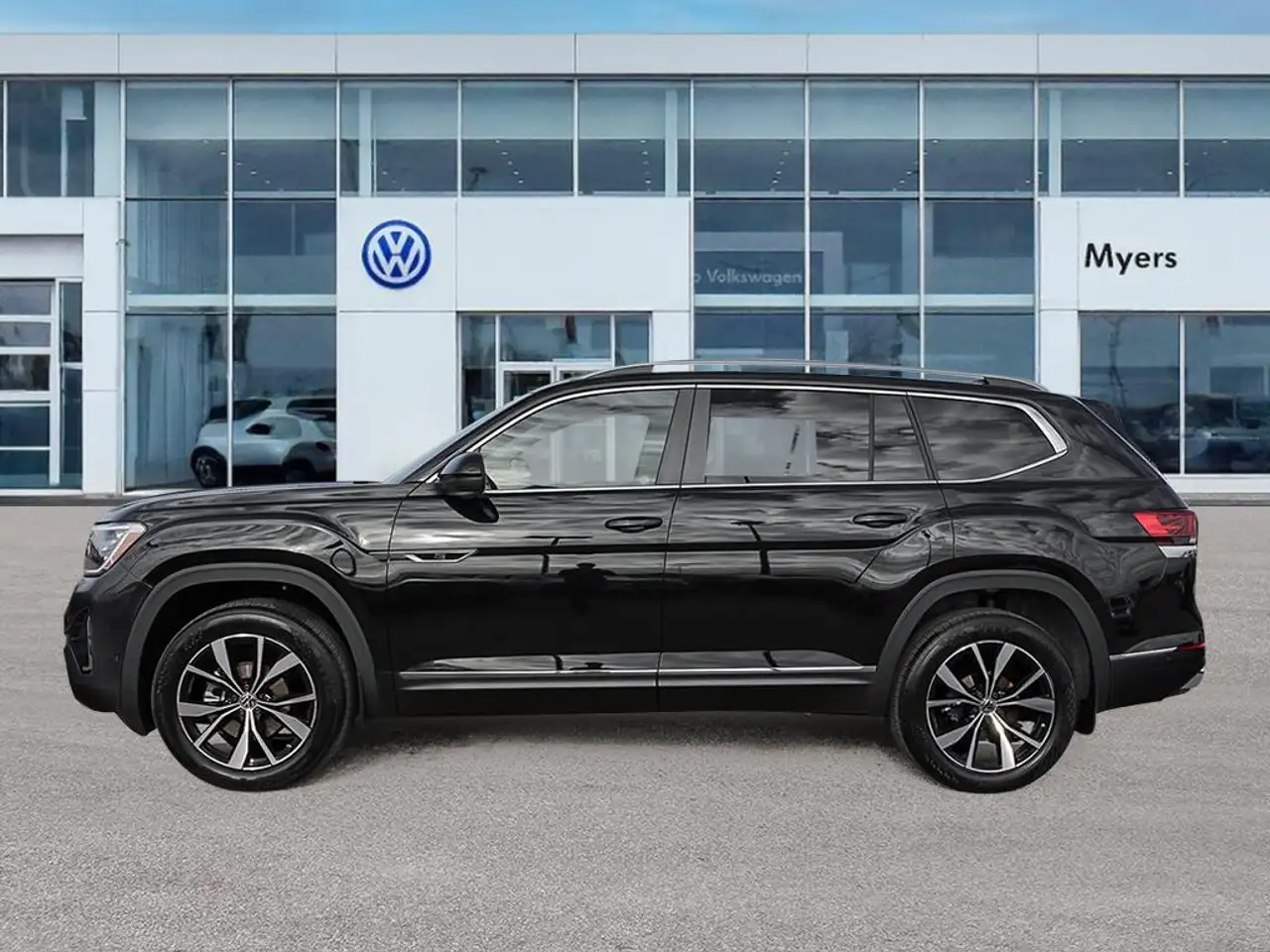 Volkswagen Atlas снимка Volkswagen Atlas
