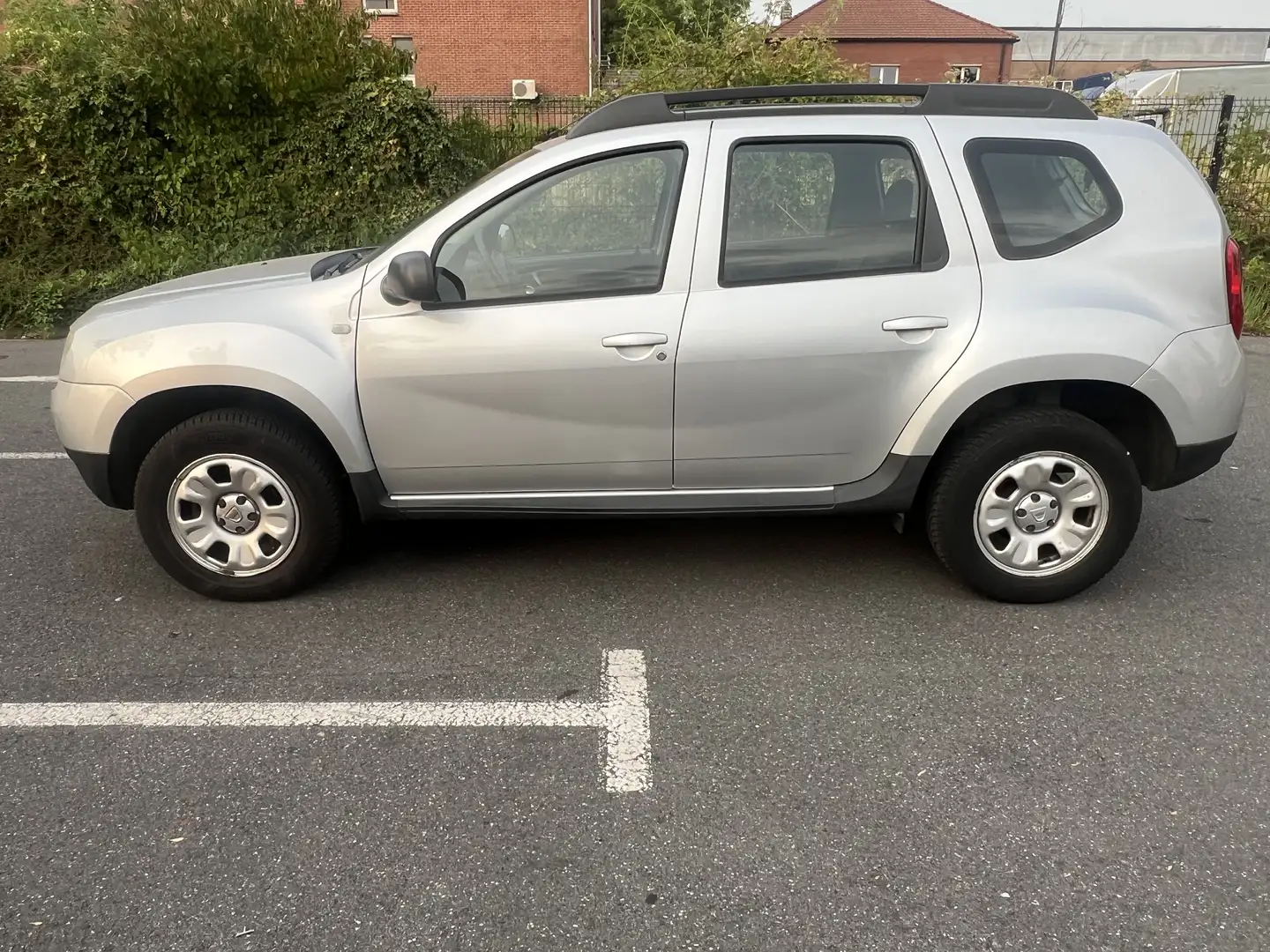 Dacia Duster 1.5 dCi 90 4x2 eco2 Lauréate Zilver - 2