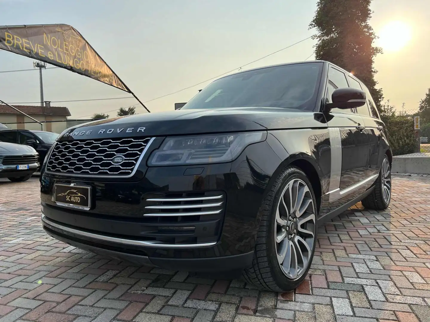 Land Rover Range Rover 4.4 SDV8 Autobiography LWB Nero - 1