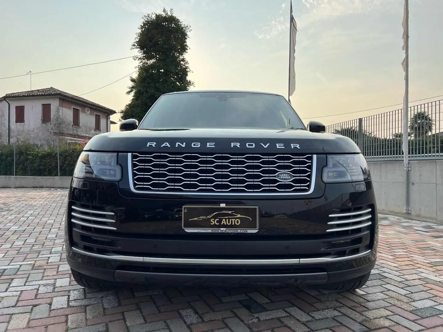 Land Rover Range Rover 4.4 SDV8 Autobiography LWB Nero - 2