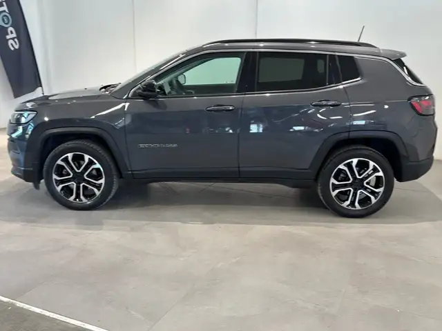 Jeep Compass view 7