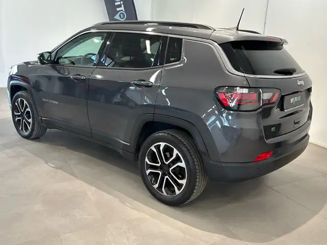 Jeep Compass view 6