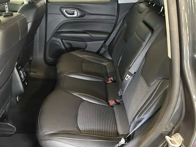 Jeep Compass view 12