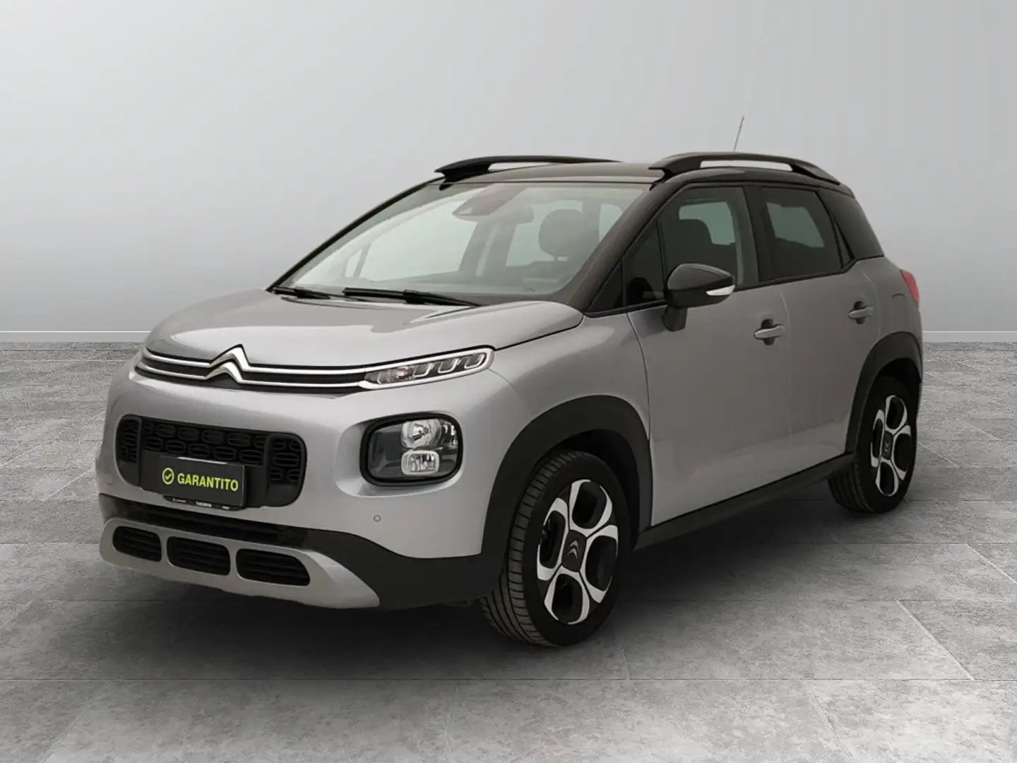Citroen C3 Aircross Aircross 1.2 PureTech Shine Grijs - 1