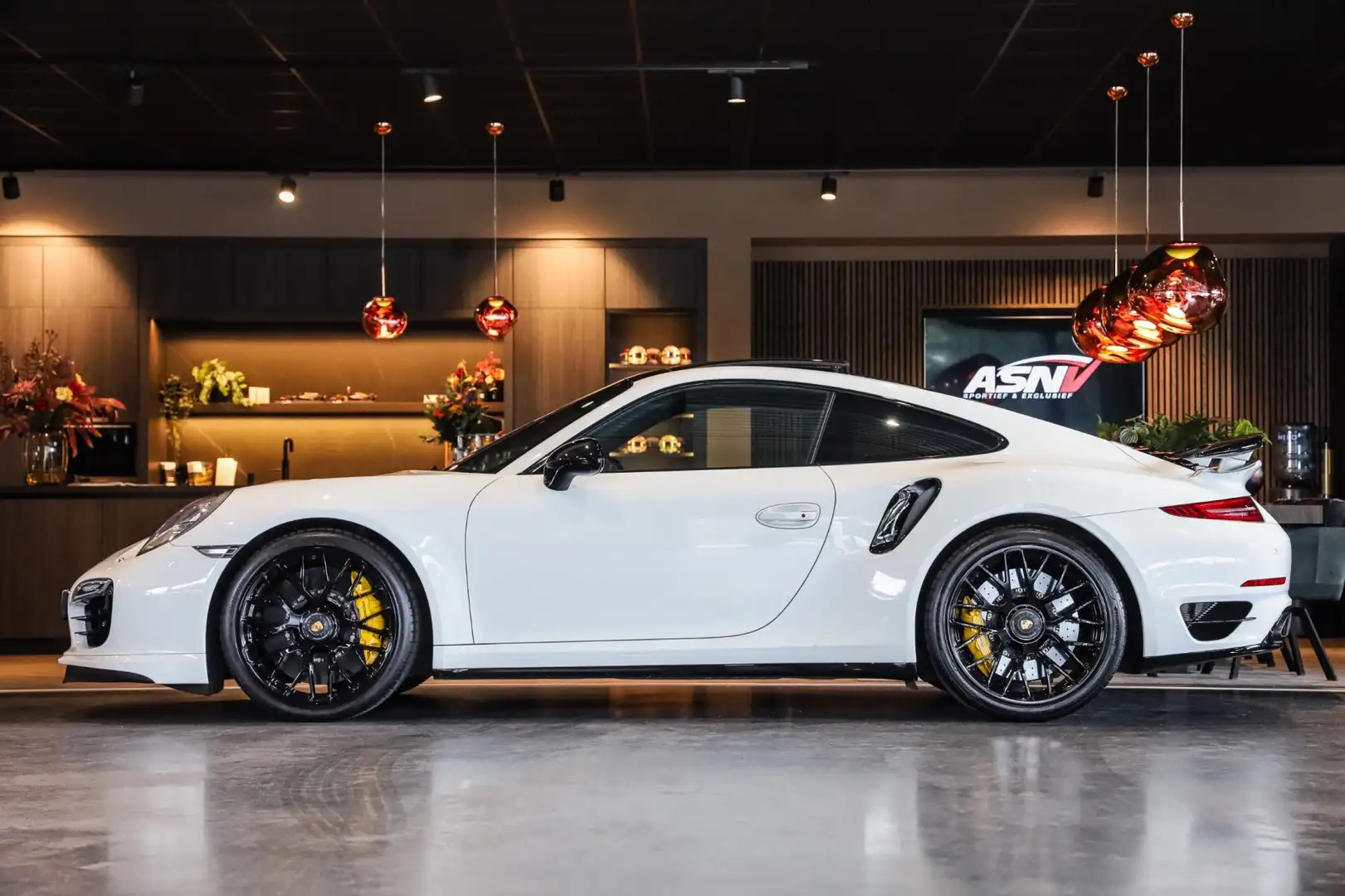 Porsche 911 3.8 Turbo S Coupé, 560 PK, Pano/Dak, 18/Way, B Wit - 2