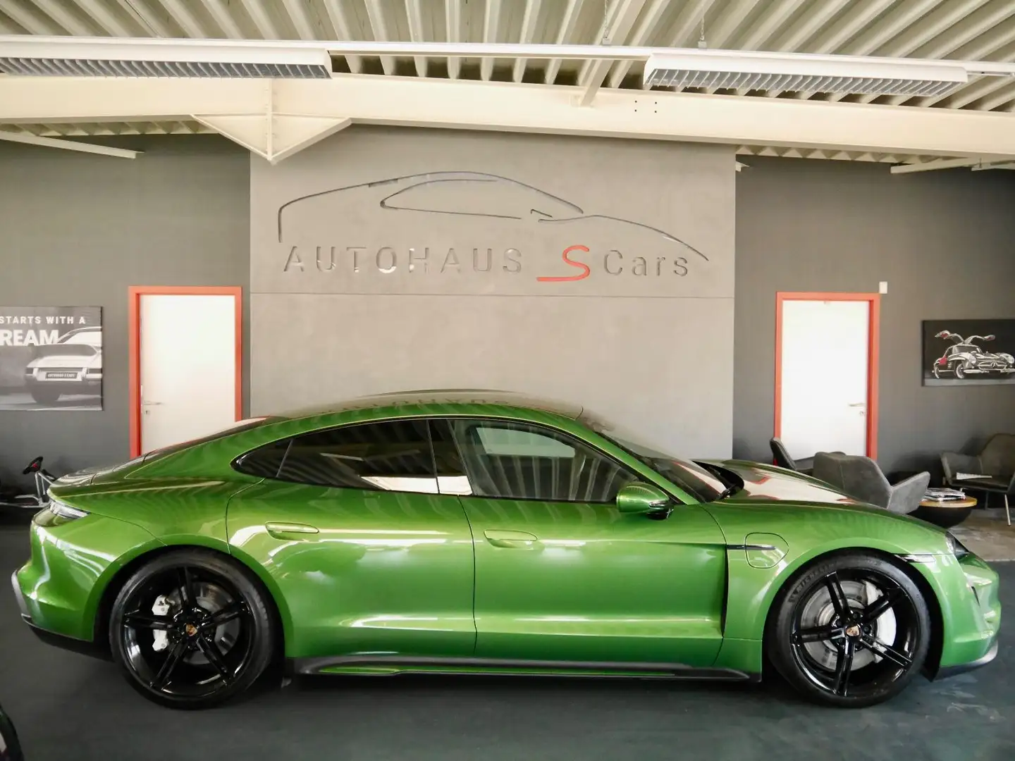Porsche Taycan 4 S*Performance*Sport Chrono*Display* Verde - 1