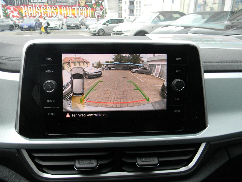 Volkswagen T-Roc Goal 2,0 TDI 7 GANG DSG AHK,KAMERA — photo 13
