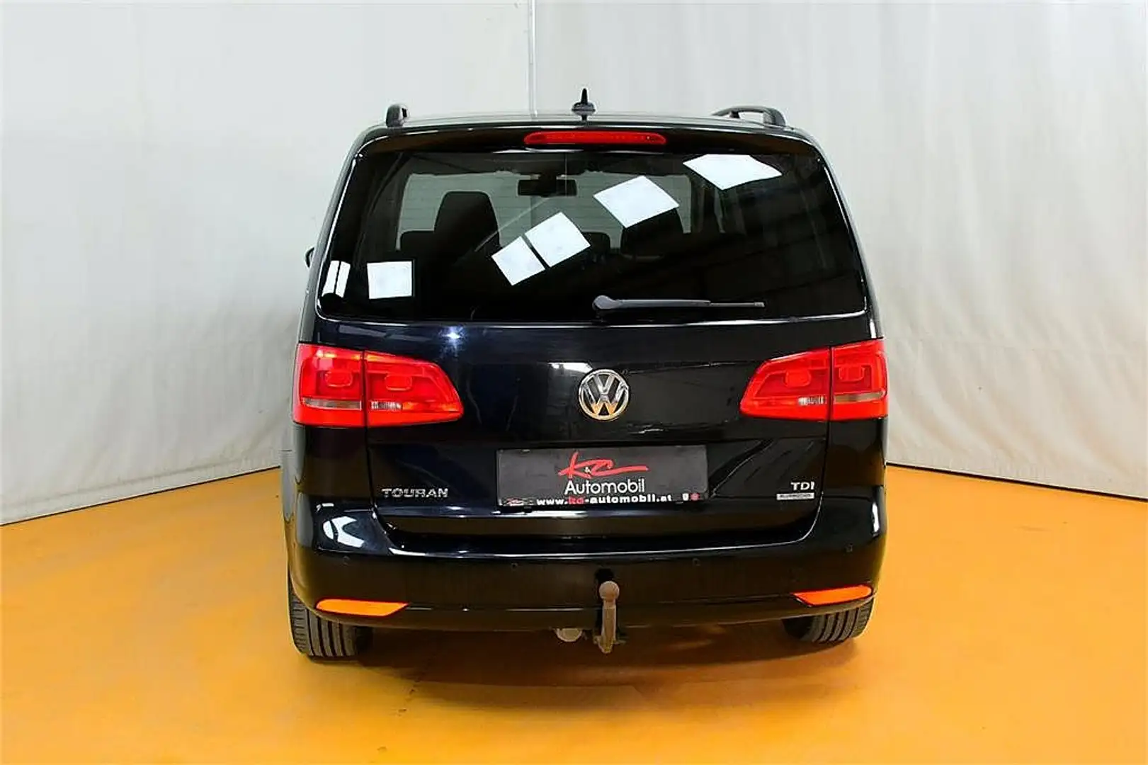 Volkswagen Touran Comfortline 1,6 BMT TDI DPF Negru - 2