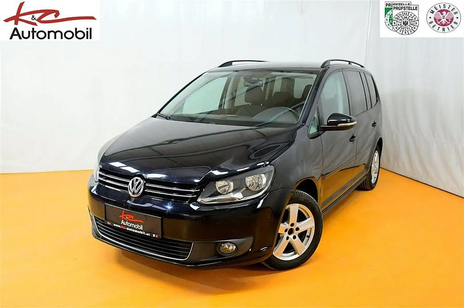 Volkswagen Touran Comfortline 1,6 BMT TDI DPF Negru - 1