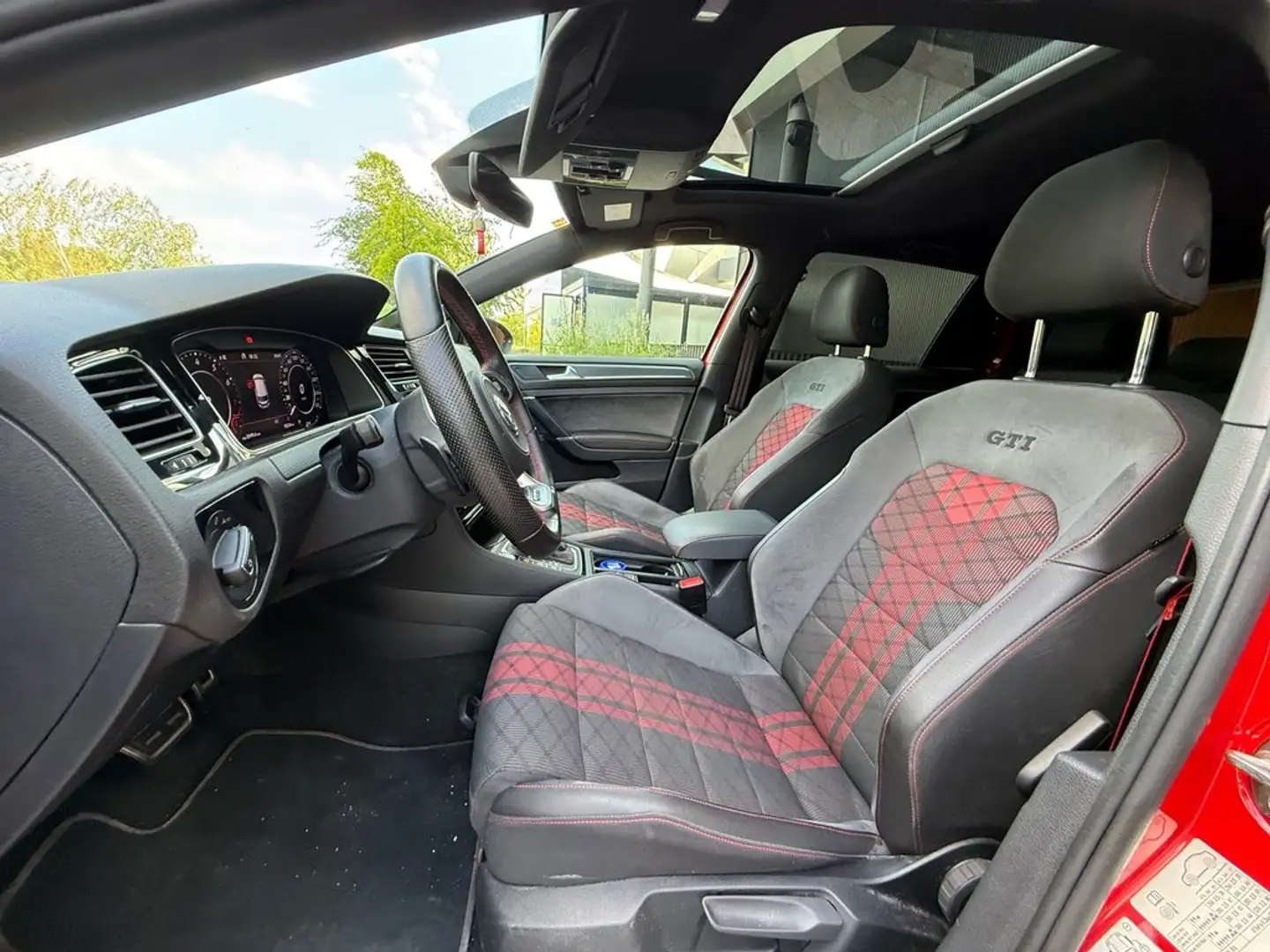 Volkswagen Golf GTI TCR 2.0 TSI 213kW(290CV) DSG Rojo - 2