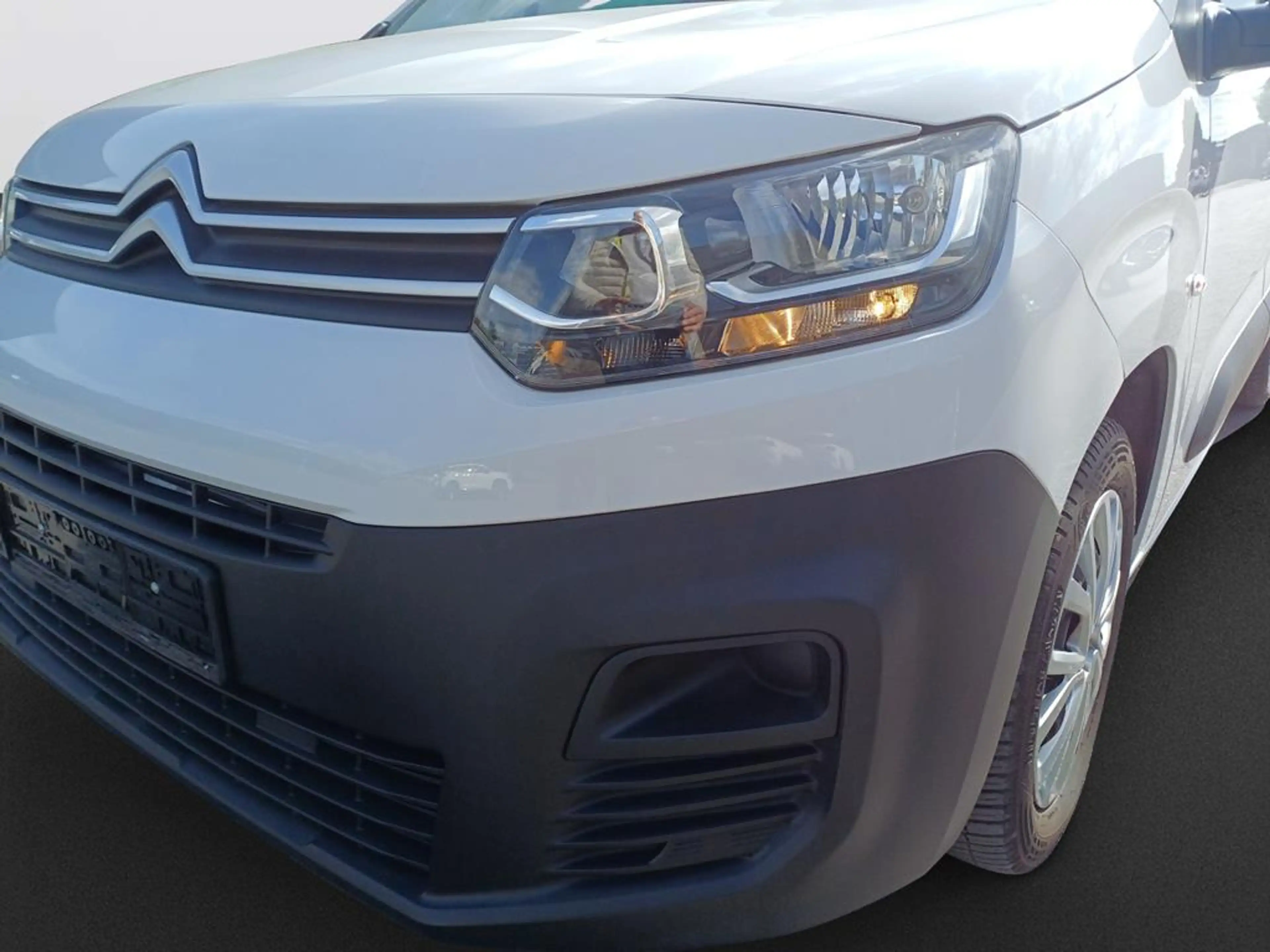 Citroen Berlingo XL PureTech 110 Live — photo 8