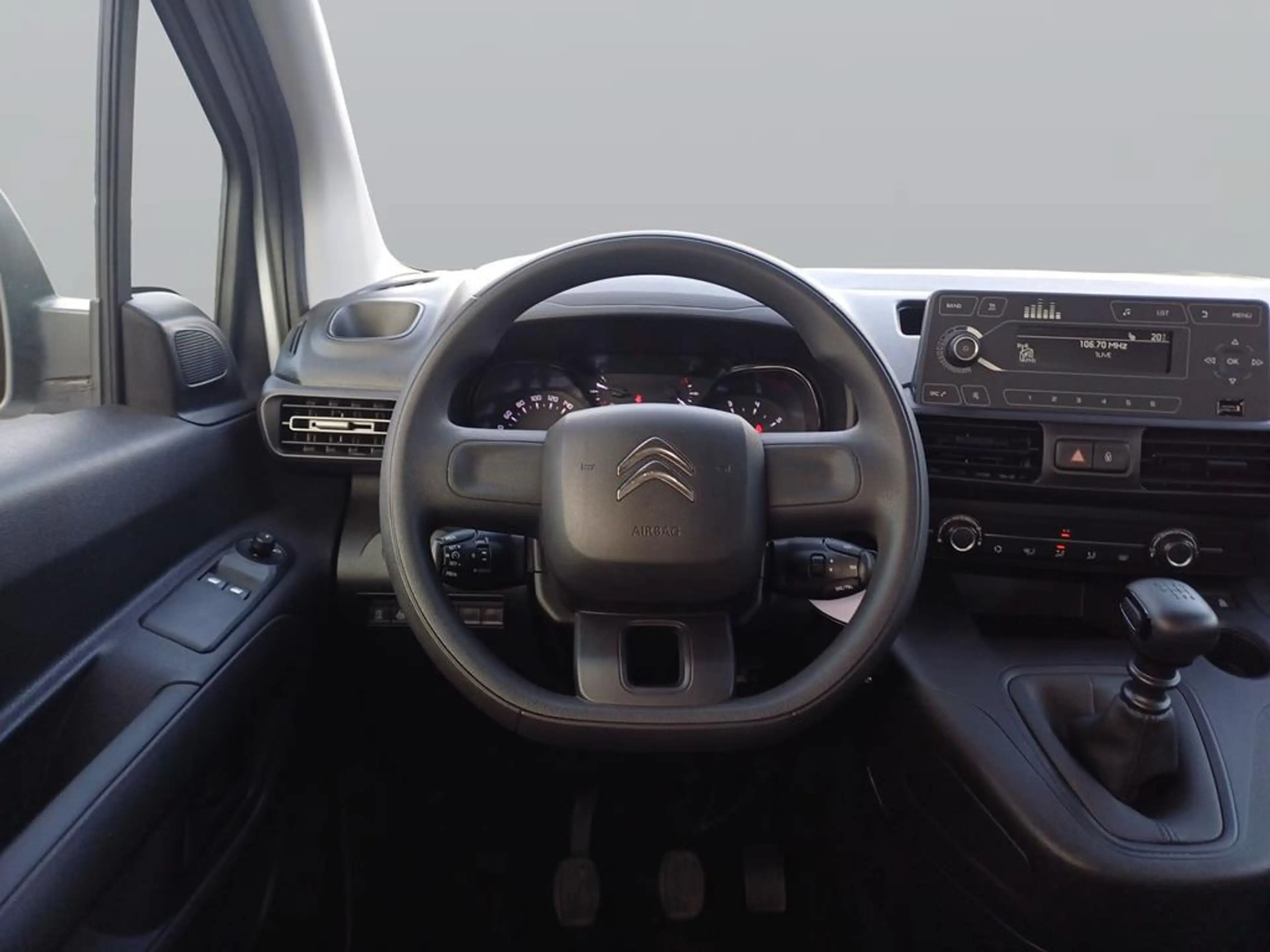 Citroen Berlingo XL PureTech 110 Live — photo 12