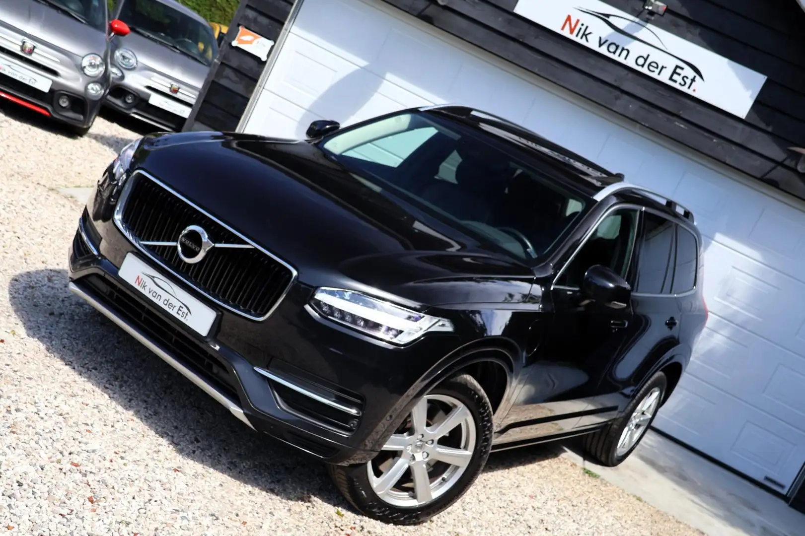 Volvo XC90 2.0 T8 Twin Engine AWD Momentum-Pano-BLIS-Stoelver Zwart - 2