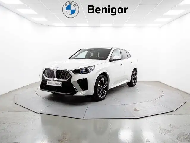 BMW iX2 eDrive20A