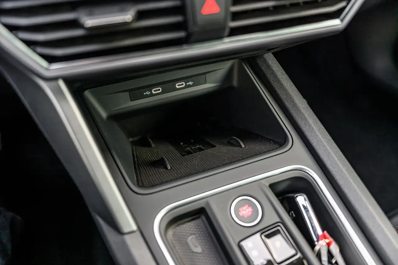 SEAT Leon Sportstourer|Camera|Sfeer|Car-Play 1.5 eTSI FR Bus 24