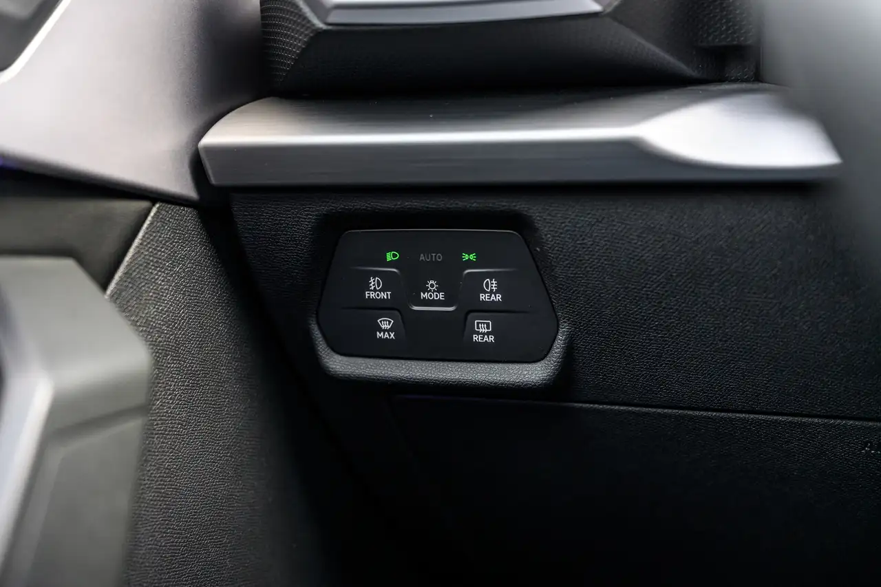 SEAT Leon Sportstourer|Camera|Sfeer|Car-Play 1.5 eTSI FR Bus 20