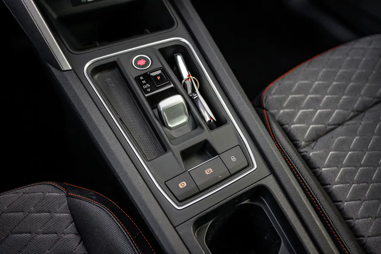 SEAT Leon Sportstourer|Camera|Sfeer|Car-Play 1.5 eTSI FR Bus 23