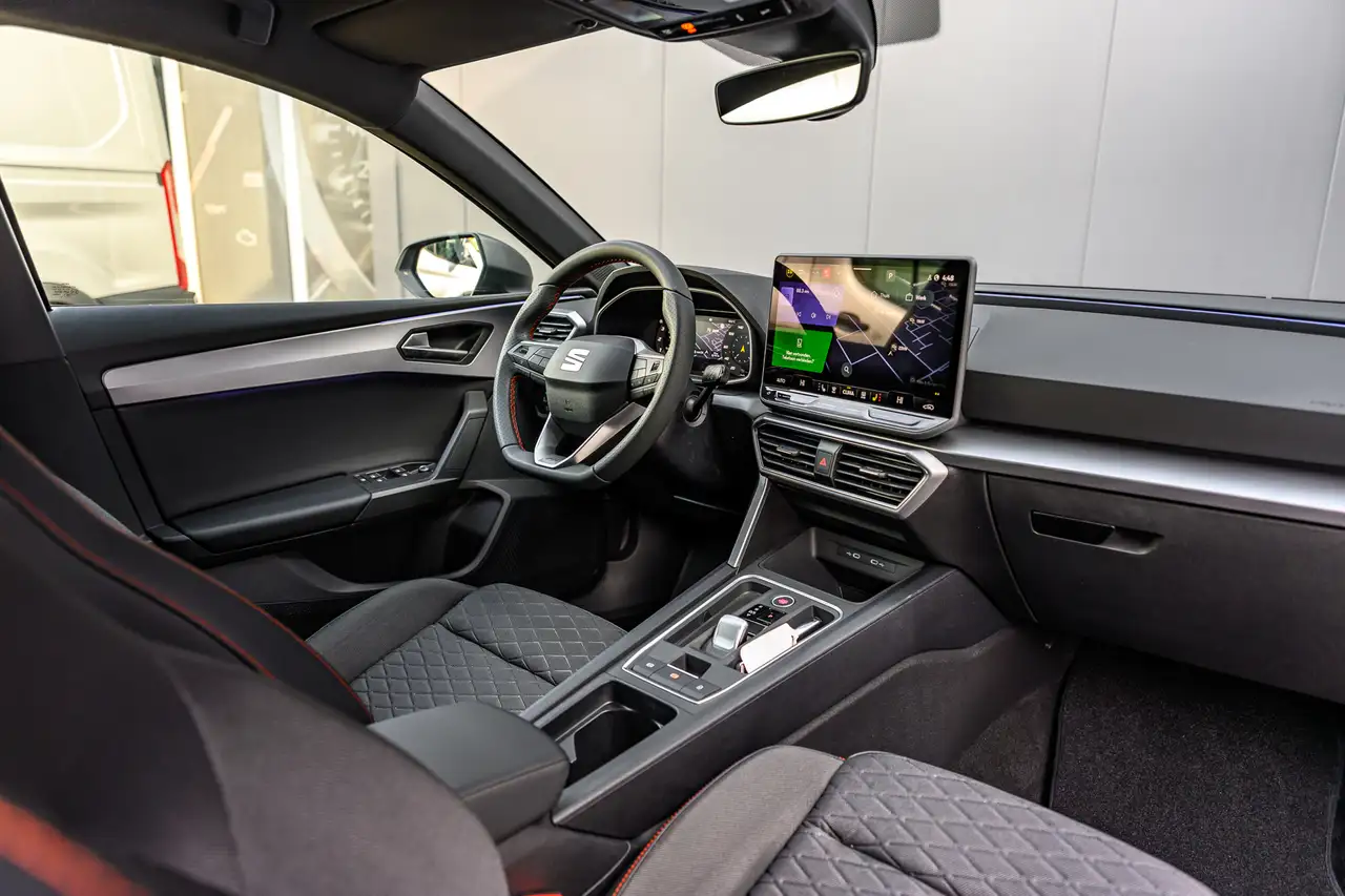 SEAT Leon Sportstourer|Camera|Sfeer|Car-Play 1.5 eTSI FR Bus 14