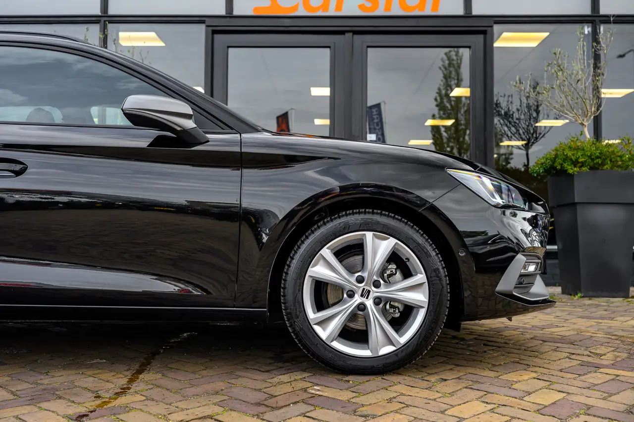 SEAT Leon Sportstourer|Camera|Sfeer|Car-Play 1.5 eTSI FR Bus 8
